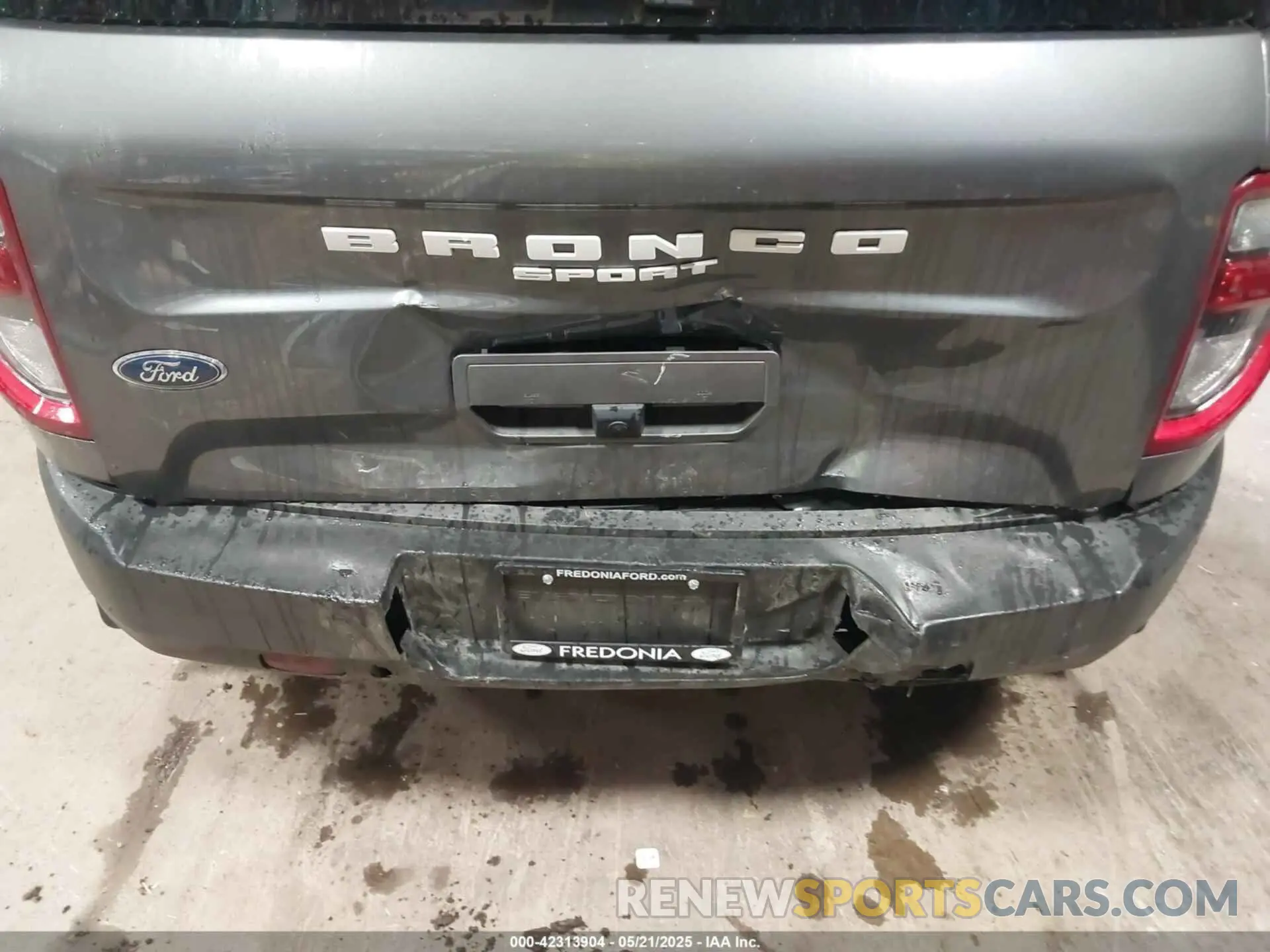 6 Photograph of a damaged car 3FMCR9B66RRF13643 FORD BRONCO SPORT 2024