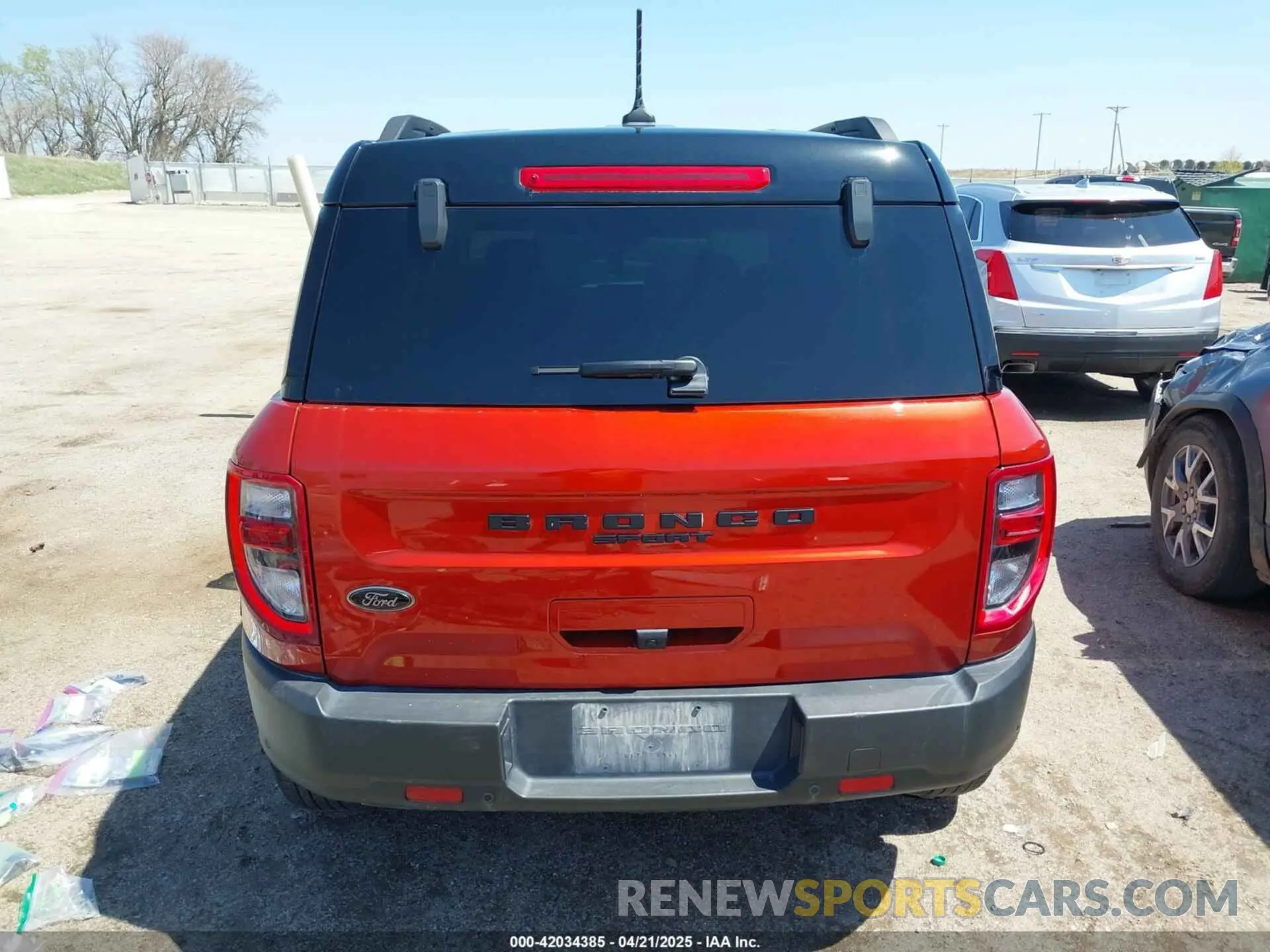 17 Photograph of a damaged car 3FMCR9B69RRE85305 FORD BRONCO SPORT 2024