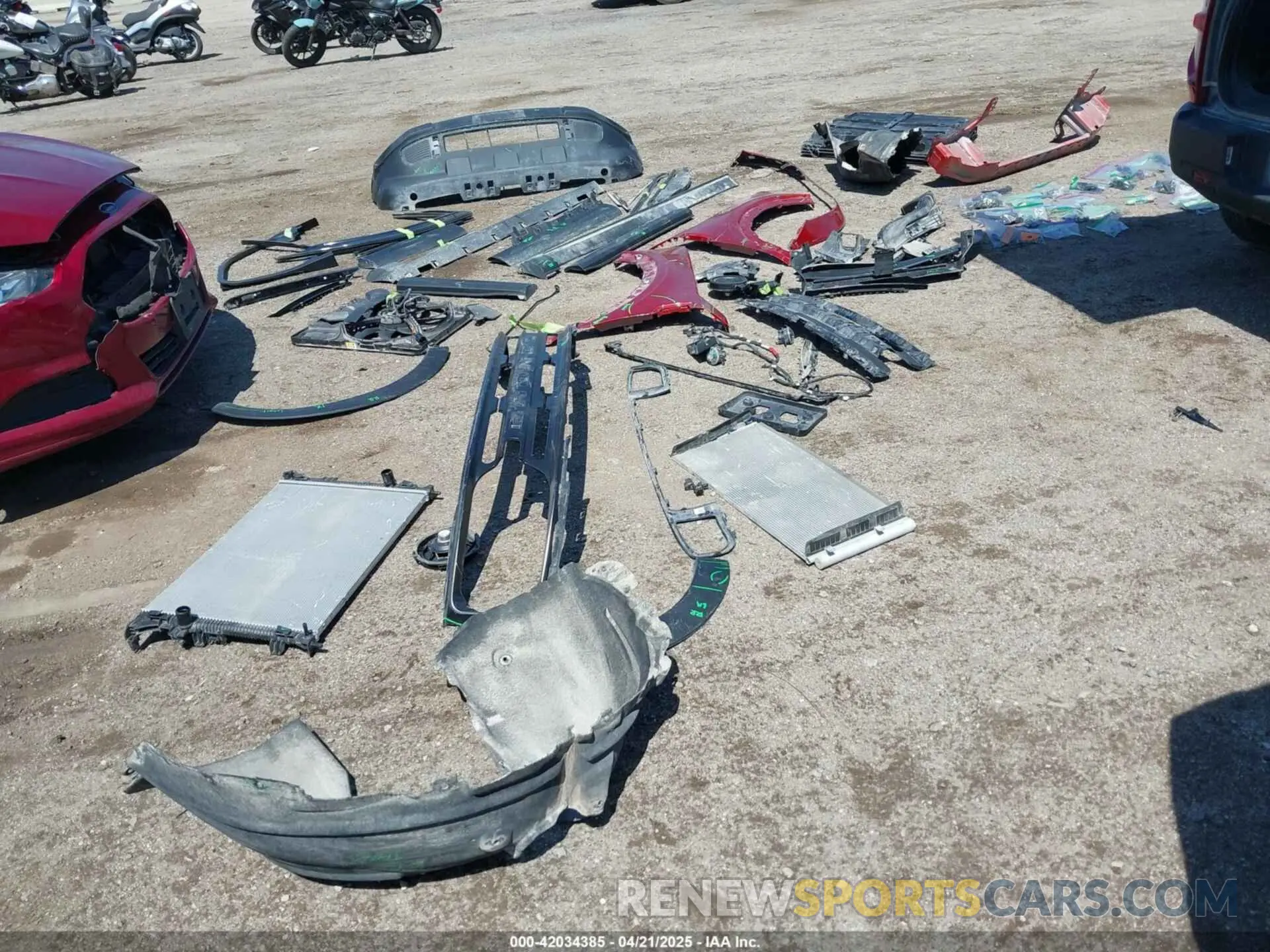 21 Photograph of a damaged car 3FMCR9B69RRE85305 FORD BRONCO SPORT 2024