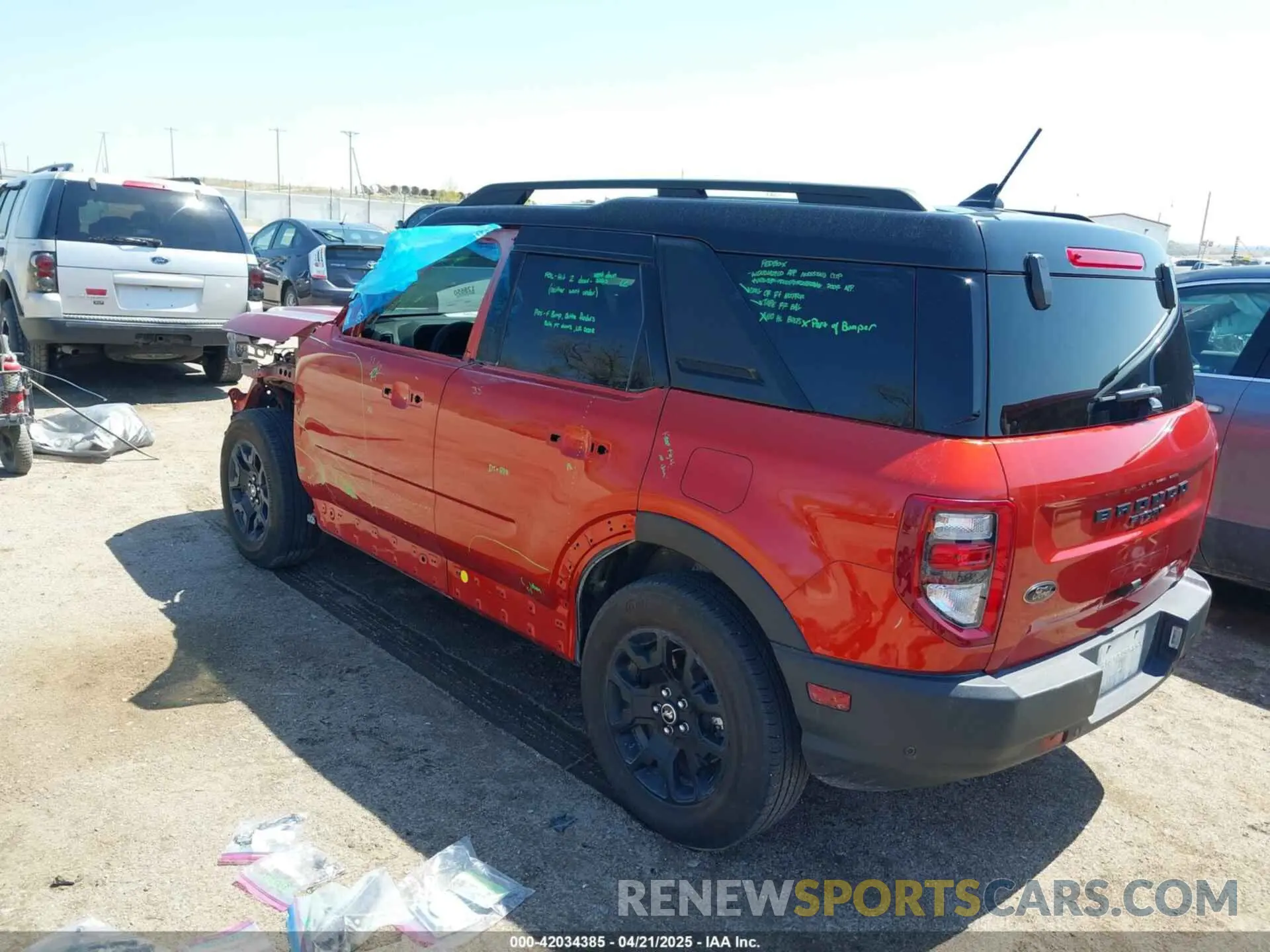 3 Photograph of a damaged car 3FMCR9B69RRE85305 FORD BRONCO SPORT 2024