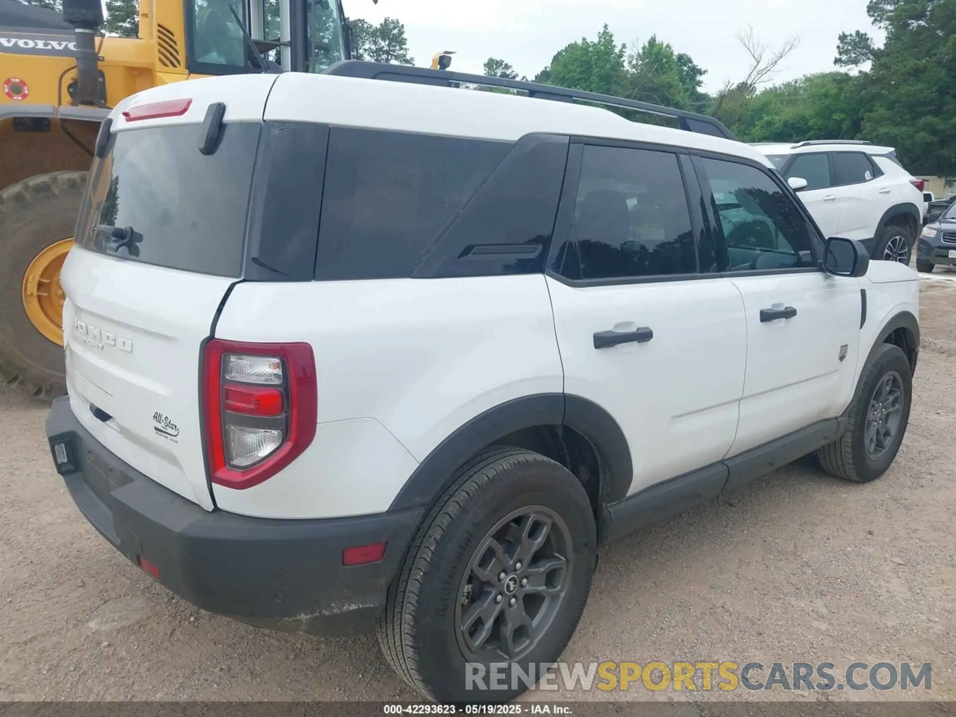 4 Photograph of a damaged car 3FMCR9B69RRE97938 FORD BRONCO SPORT 2024