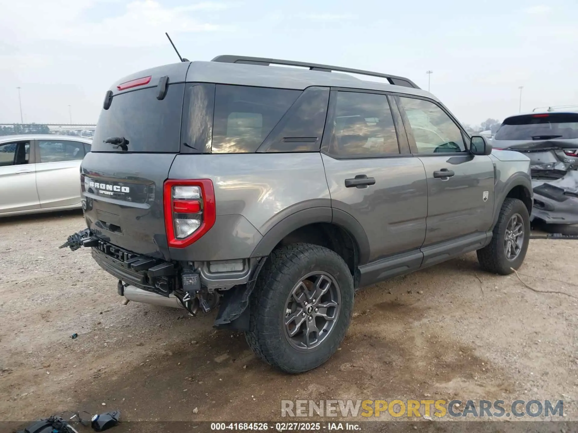 4 Photograph of a damaged car 3FMCR9B6XRRE93526 FORD BRONCO SPORT 2024