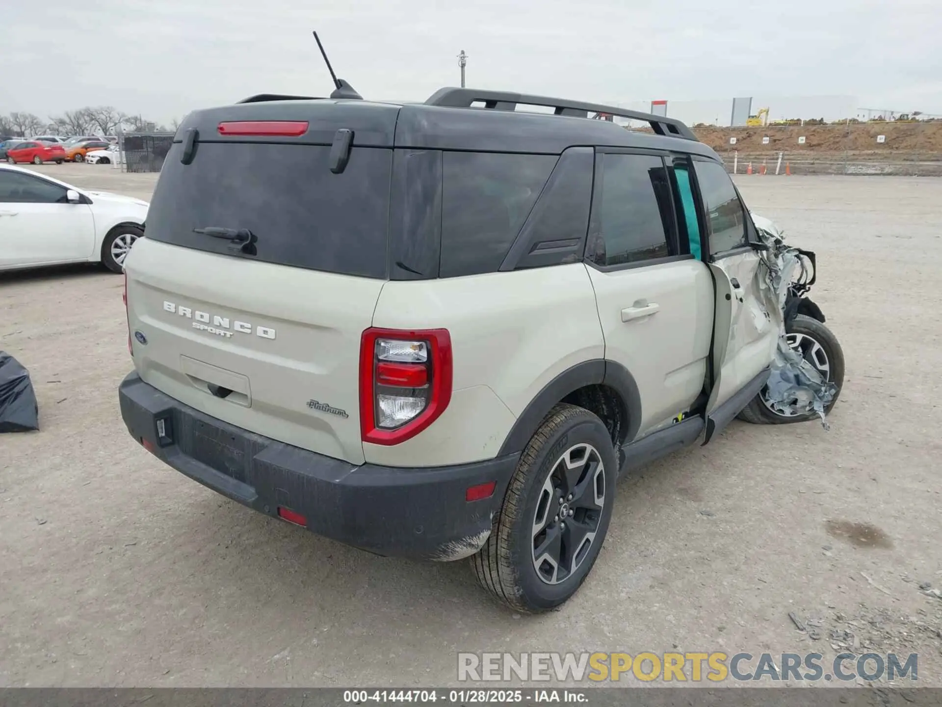 4 Photograph of a damaged car 3FMCR9C61RRF50842 FORD BRONCO SPORT 2024