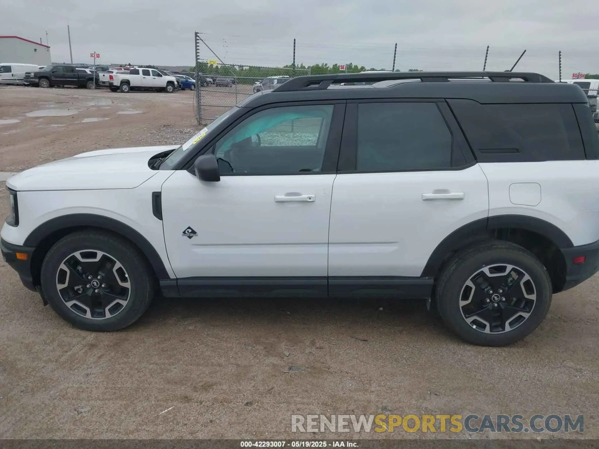 14 Photograph of a damaged car 3FMCR9C66RRE99306 FORD BRONCO SPORT 2024