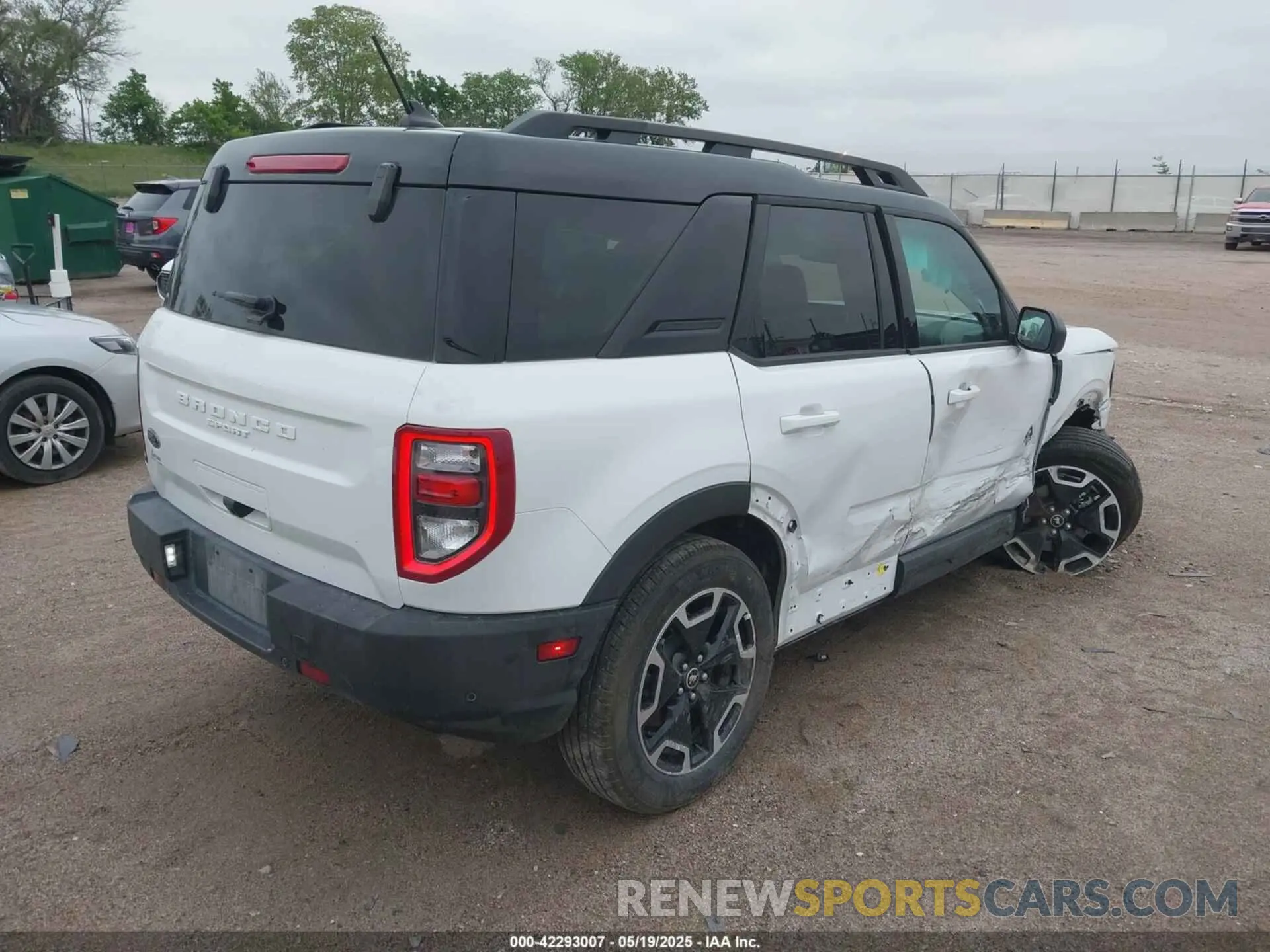 4 Photograph of a damaged car 3FMCR9C66RRE99306 FORD BRONCO SPORT 2024