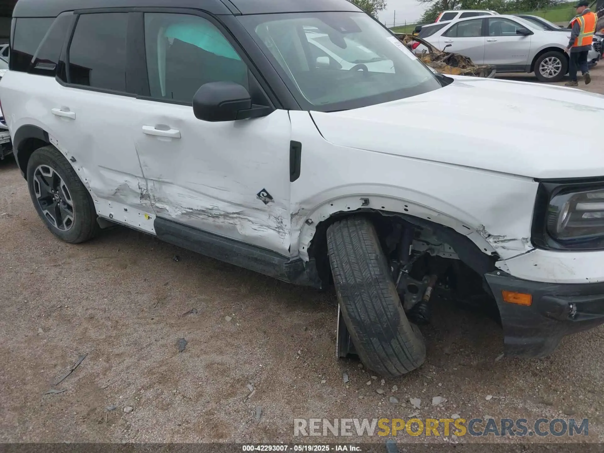 6 Photograph of a damaged car 3FMCR9C66RRE99306 FORD BRONCO SPORT 2024