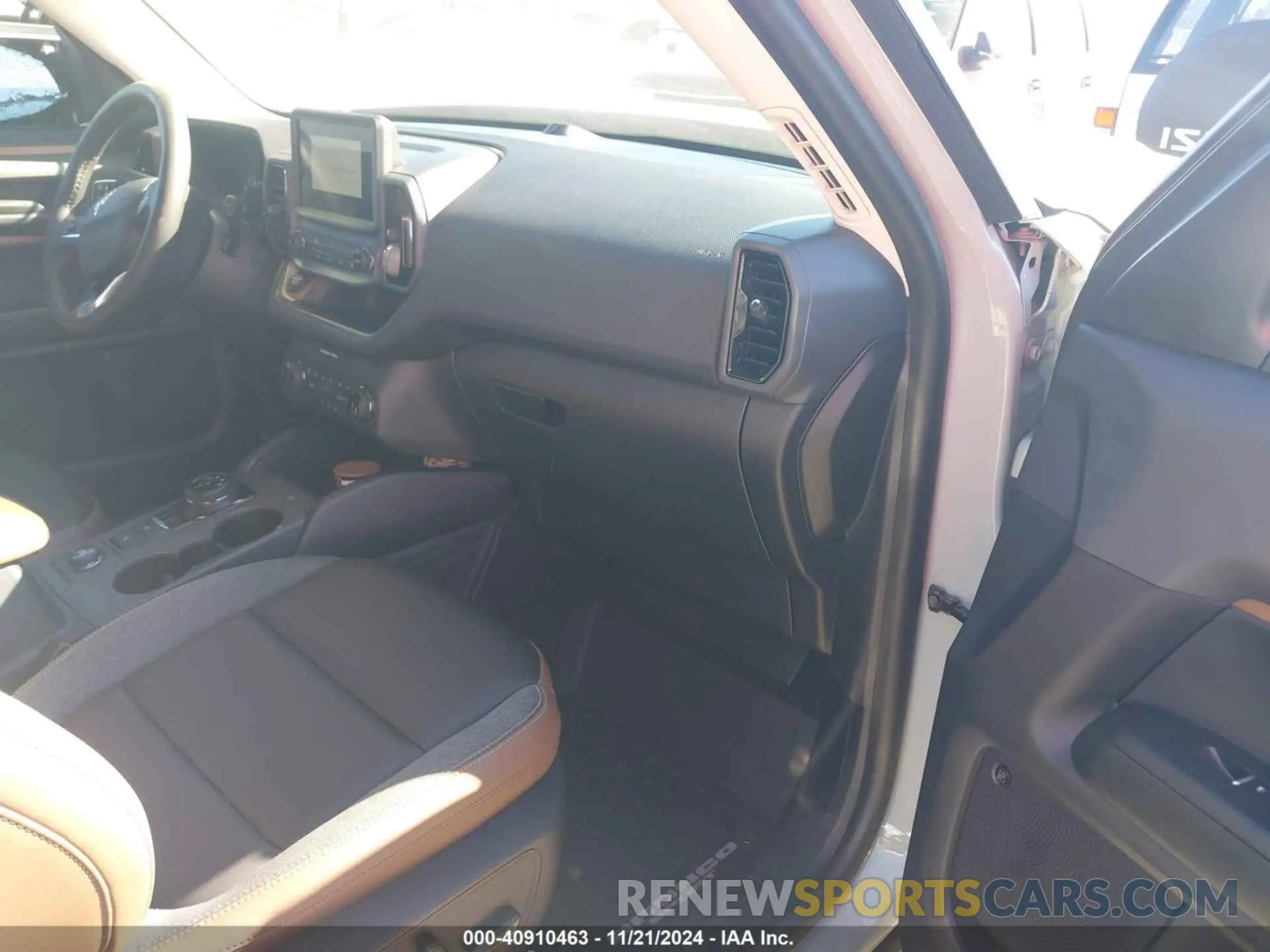5 Photograph of a damaged car 3FMCR9C67RRE04039 FORD BRONCO SPORT 2024