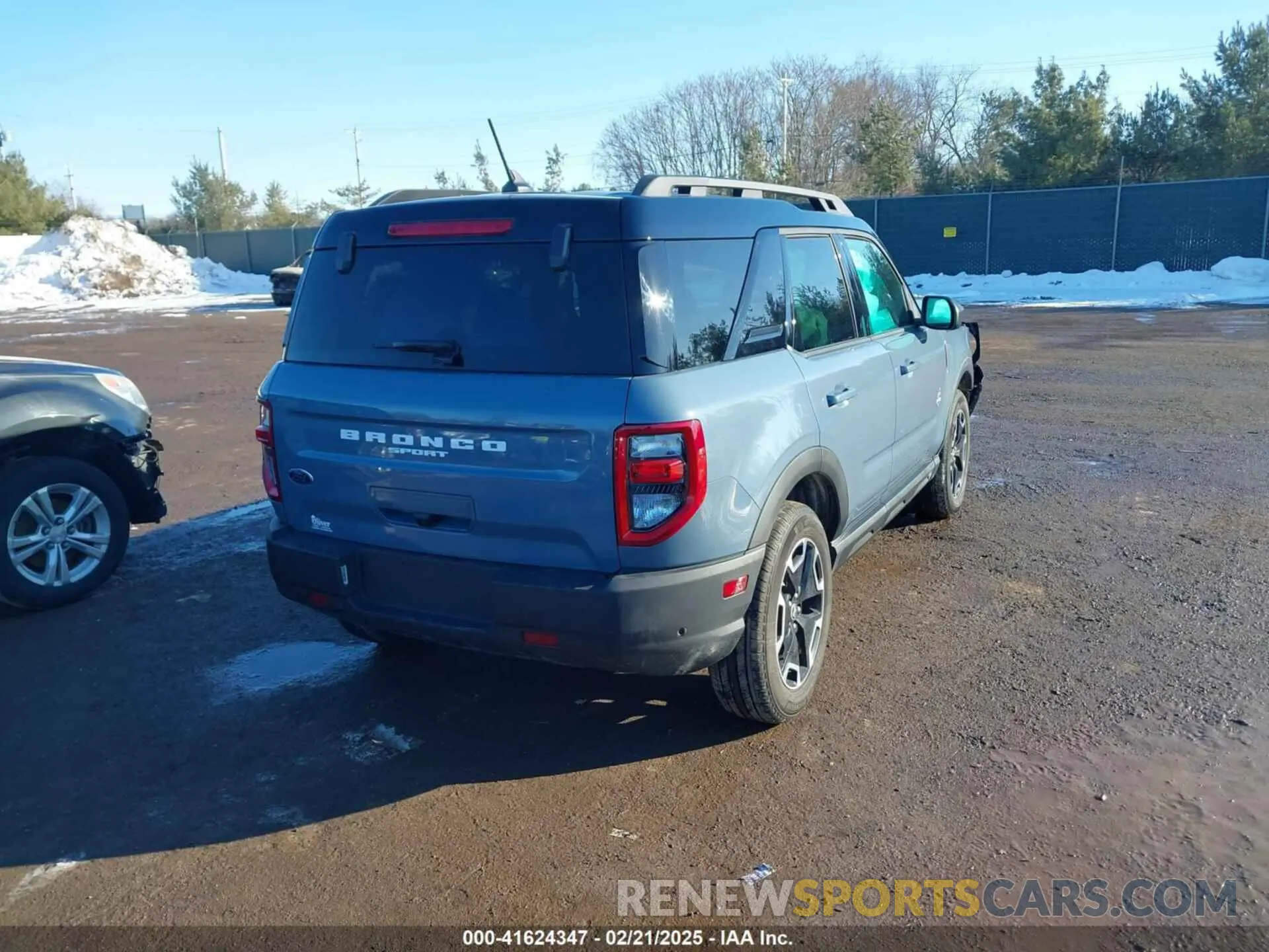4 Photograph of a damaged car 3FMCR9C67RRE16157 FORD BRONCO SPORT 2024