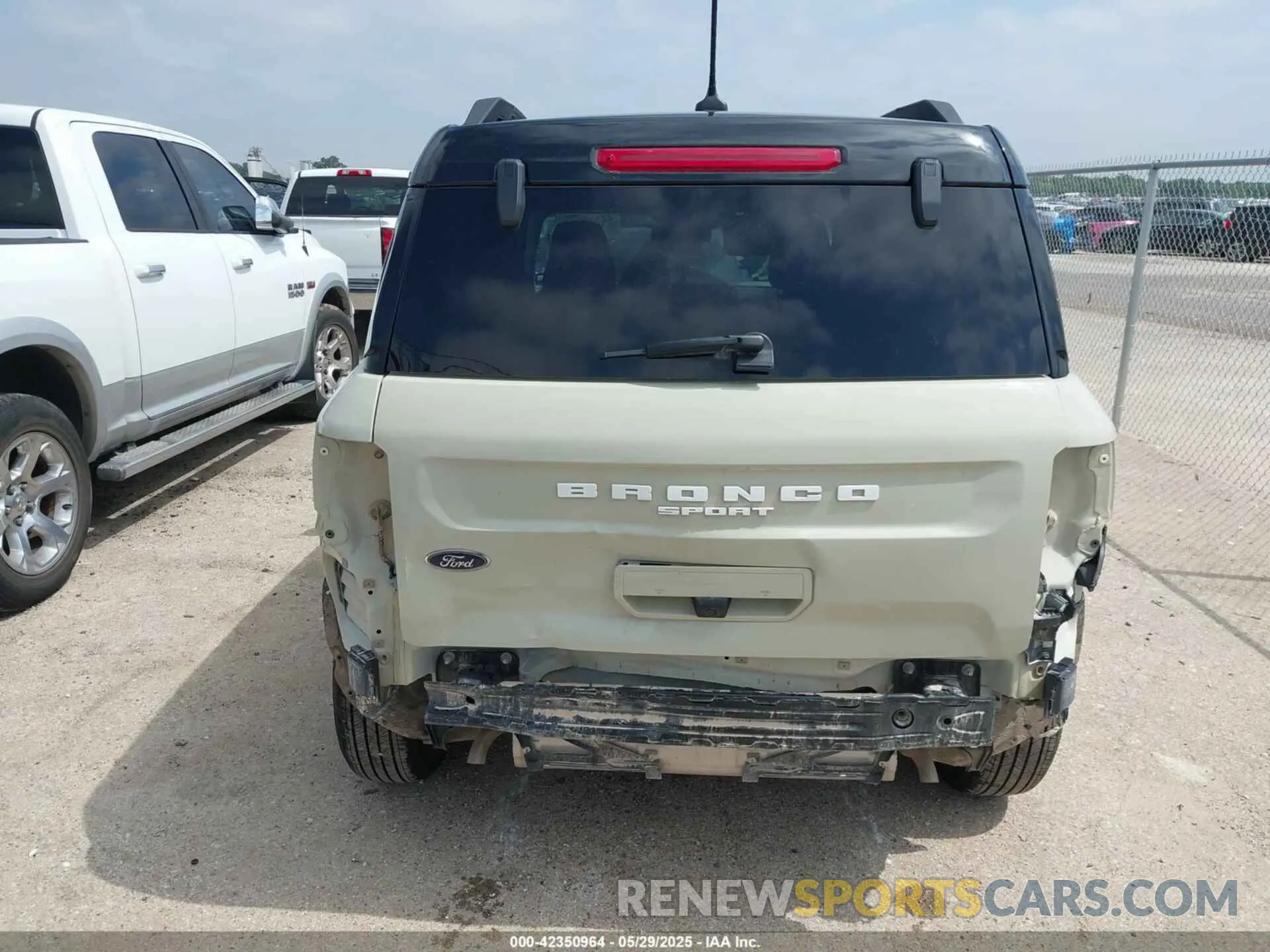 16 Photograph of a damaged car 3FMCR9C68RRE59647 FORD BRONCO SPORT 2024