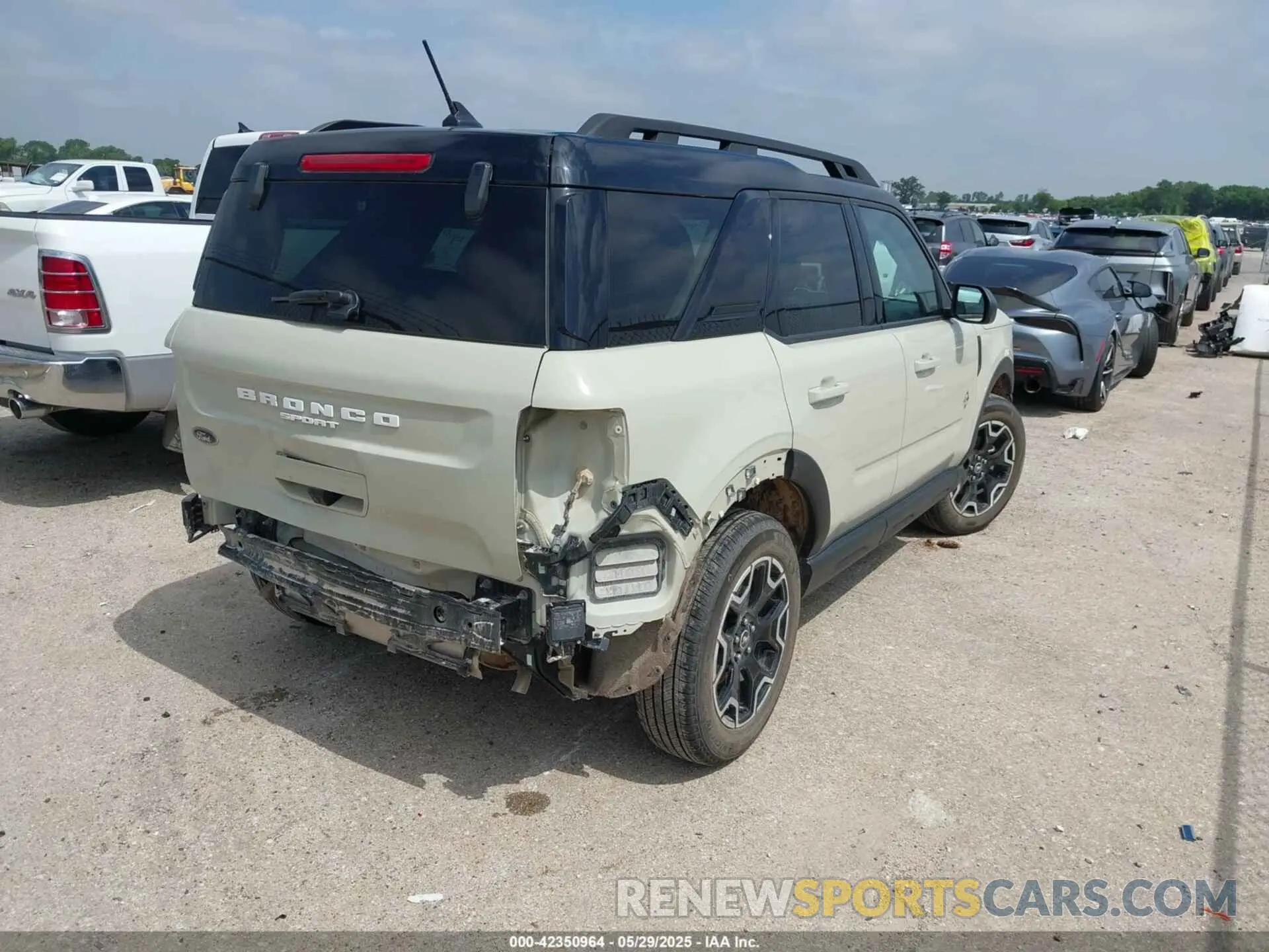 4 Photograph of a damaged car 3FMCR9C68RRE59647 FORD BRONCO SPORT 2024