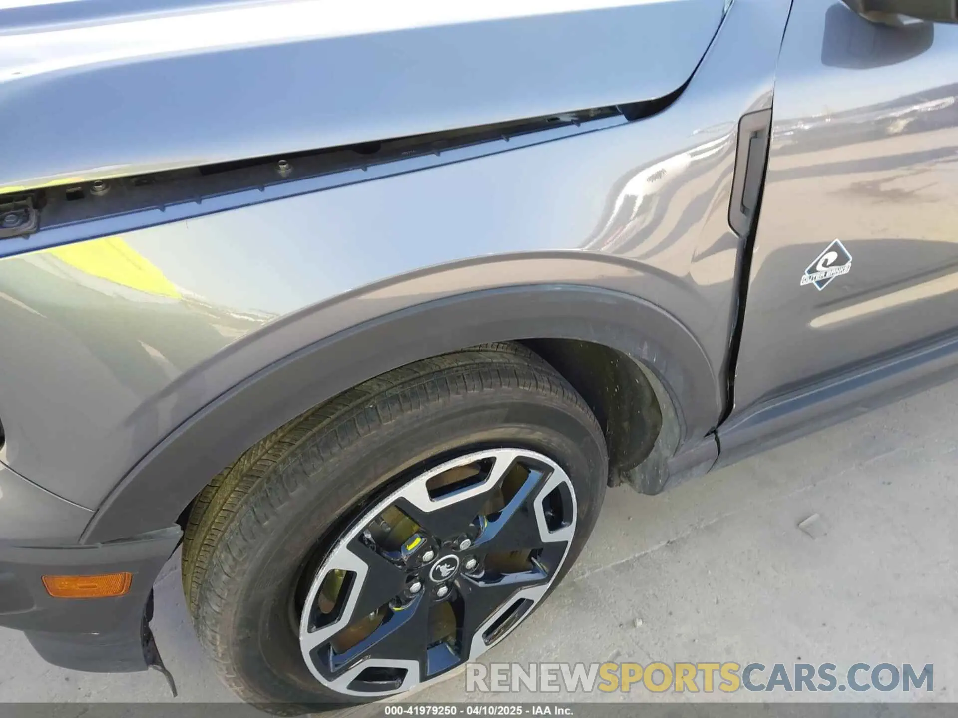 18 Photograph of a damaged car 3FMCR9C69RRE76392 FORD BRONCO SPORT 2024