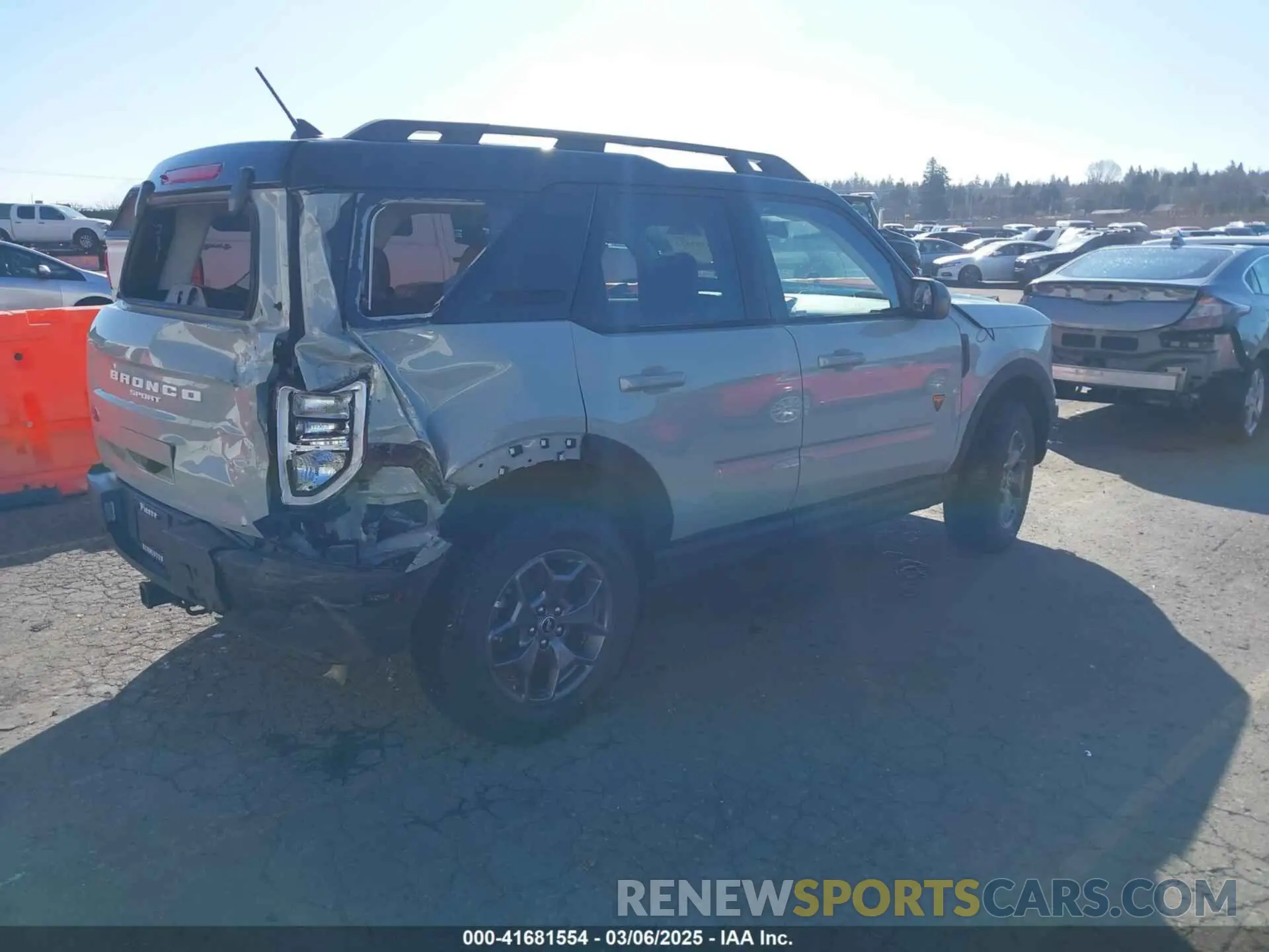 4 Photograph of a damaged car 3FMCR9D9XRRE94327 FORD BRONCO SPORT 2024