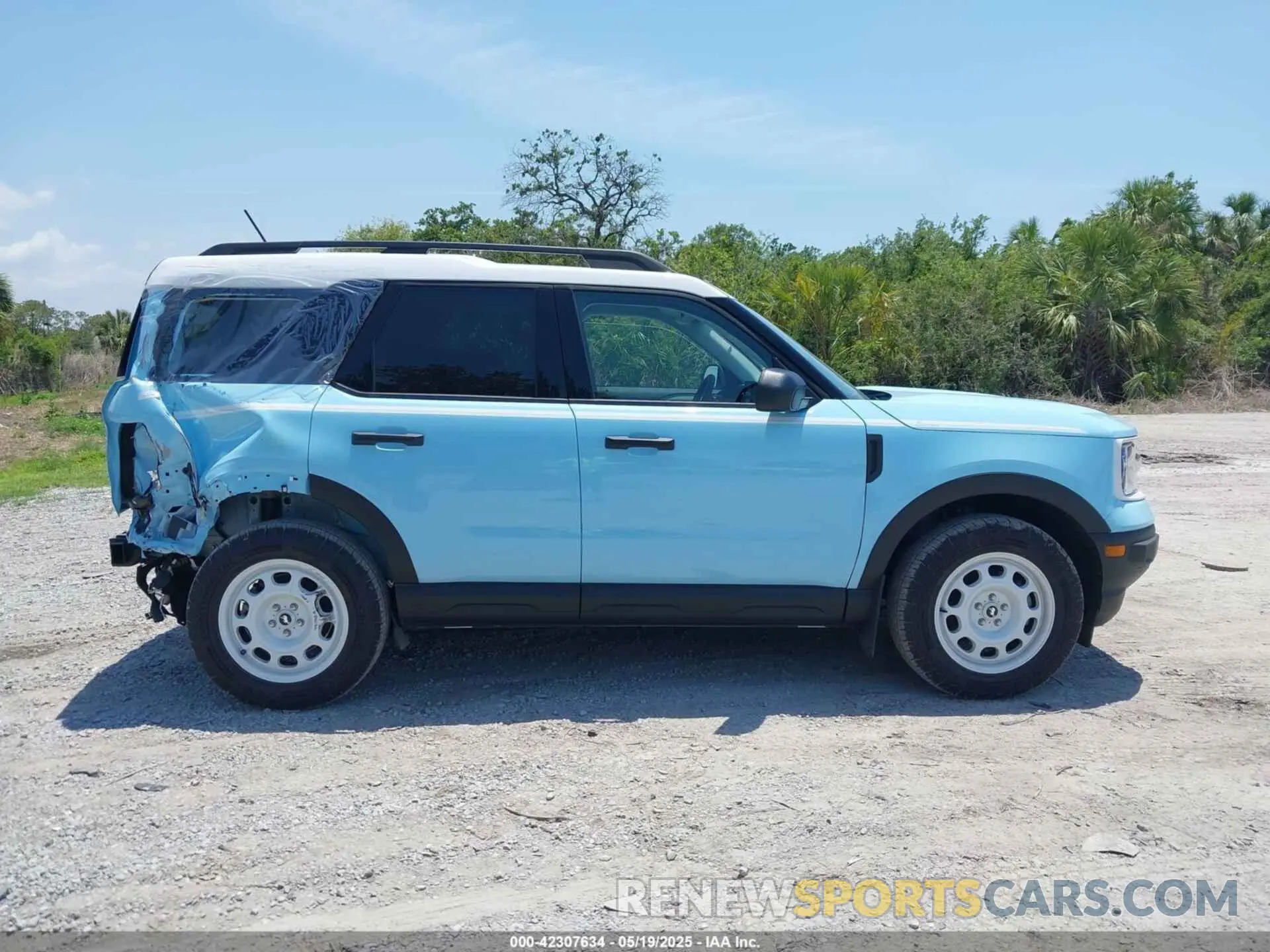 14 Photograph of a damaged car 3FMCR9G65RRF35612 FORD BRONCO SPORT 2024