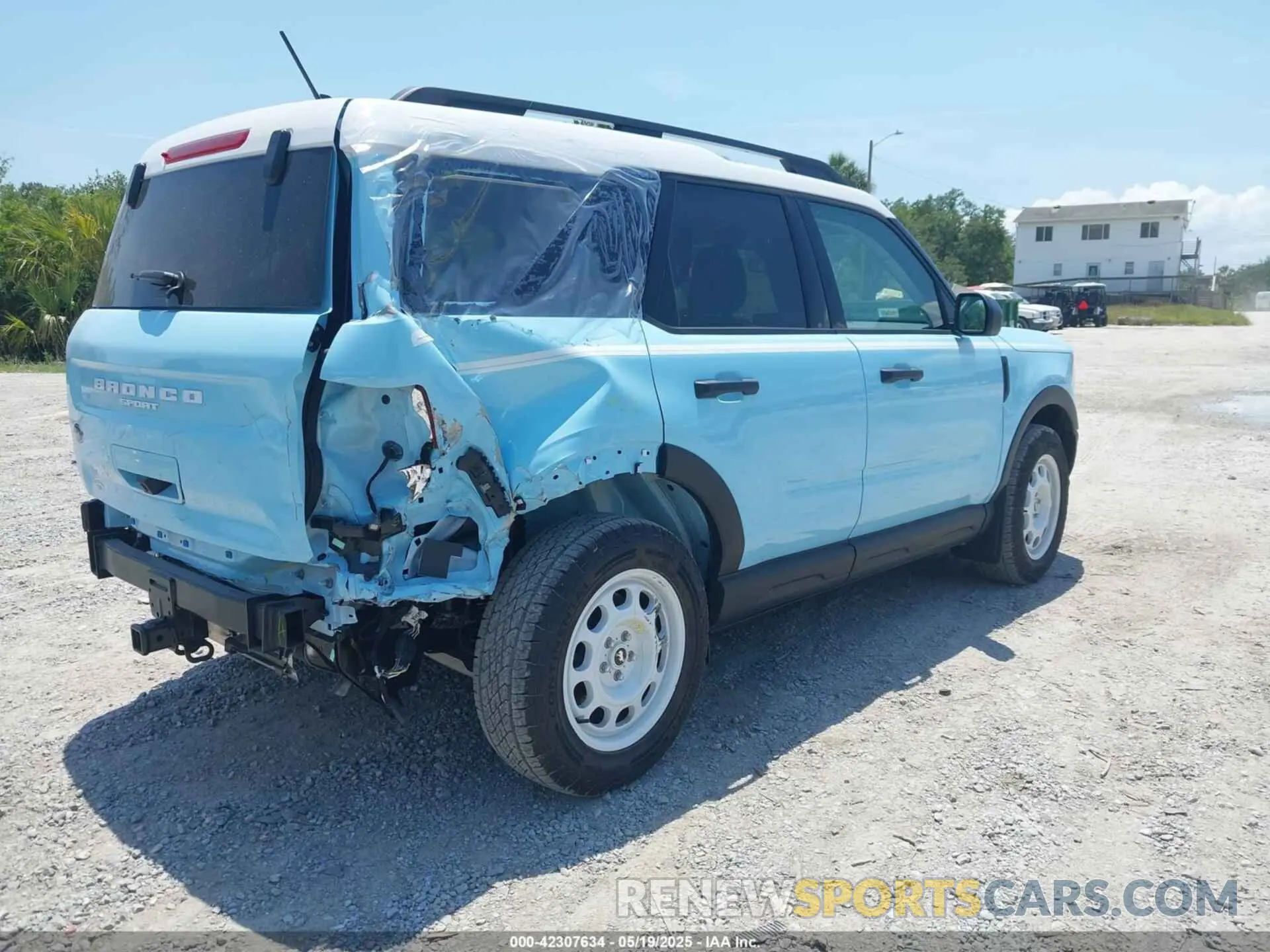 4 Photograph of a damaged car 3FMCR9G65RRF35612 FORD BRONCO SPORT 2024