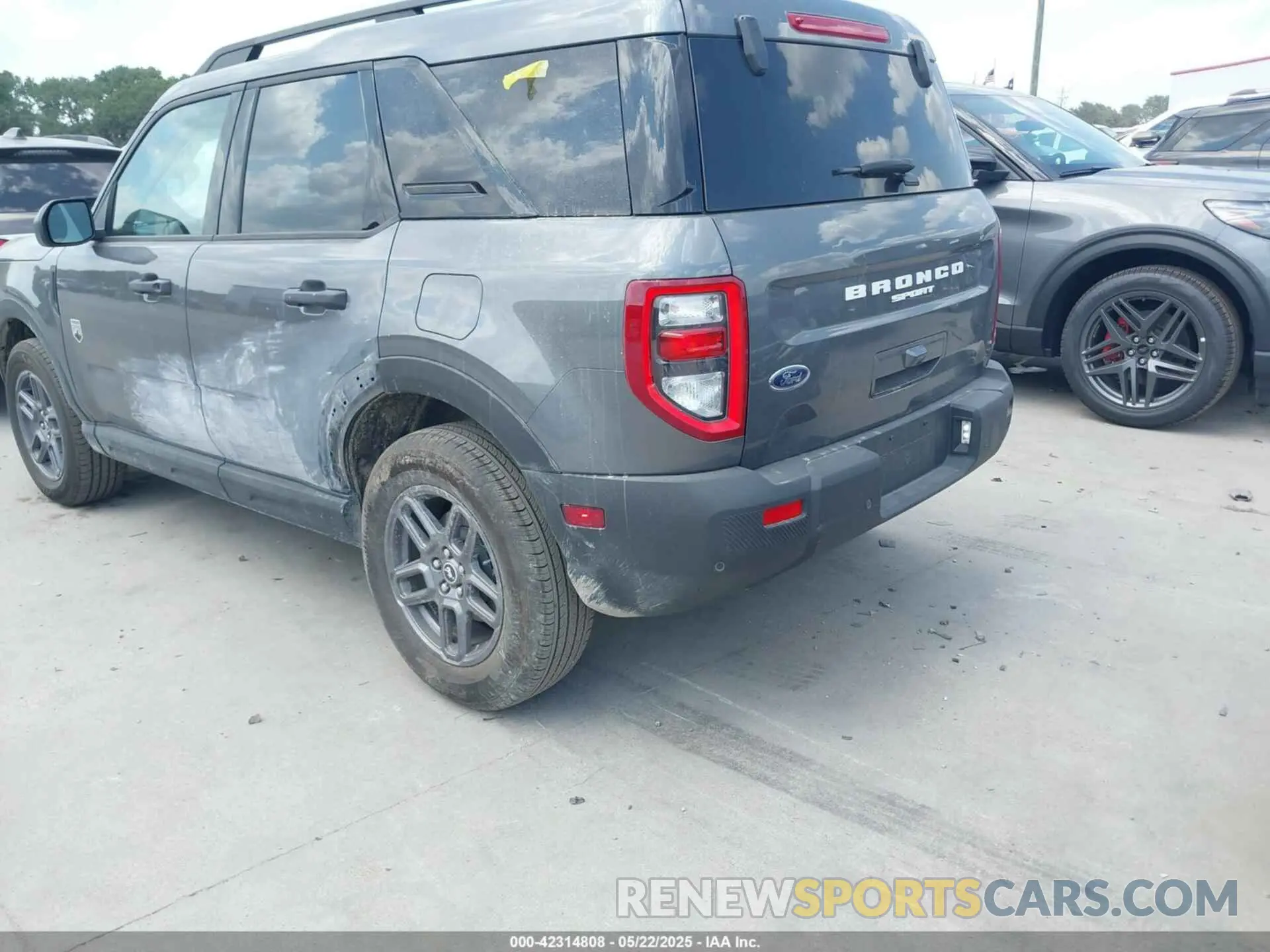 3 Photograph of a damaged car 3FMCR9BN0SRE08450 FORD BRONCO SPORT 2025