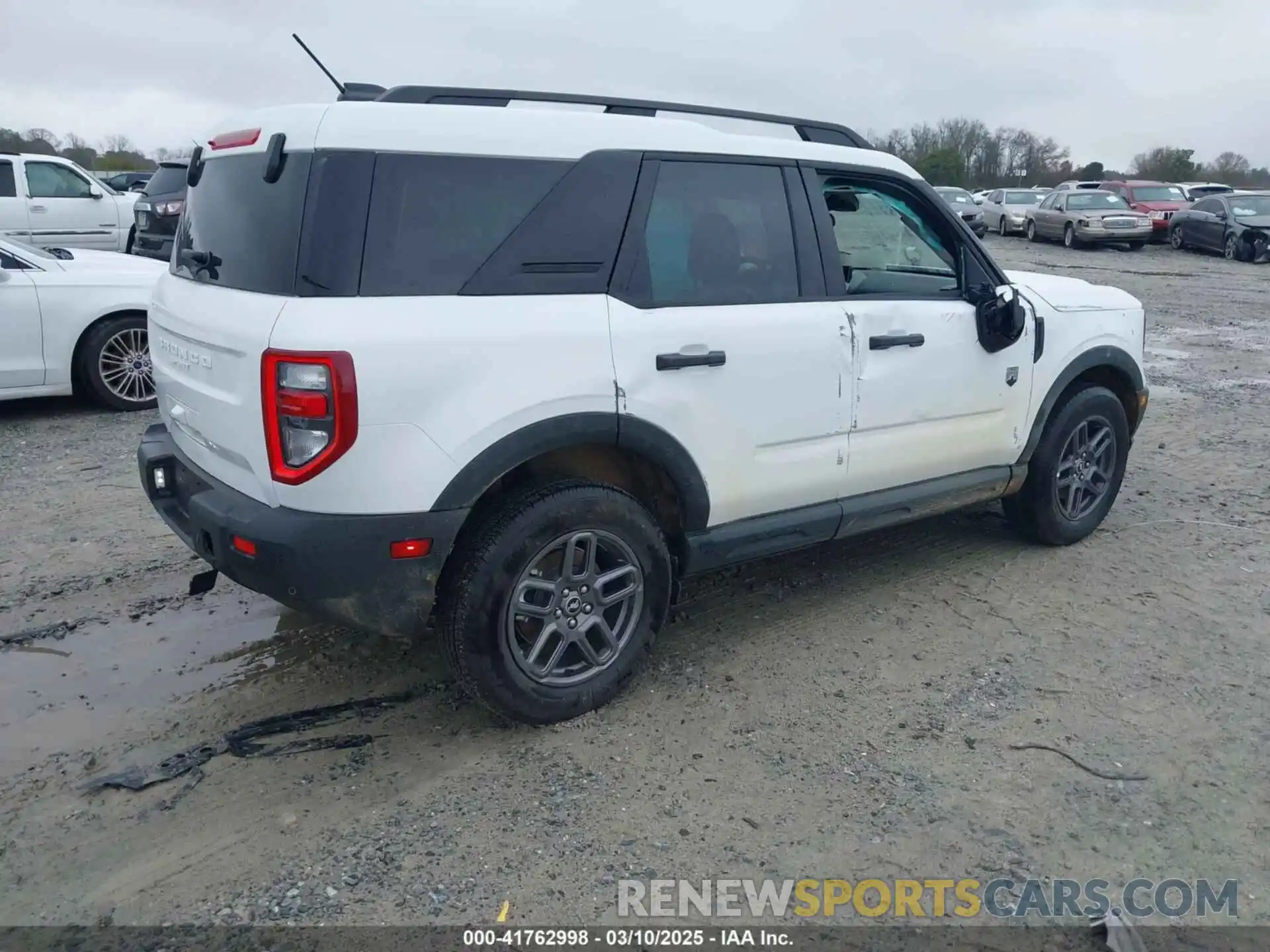 4 Photograph of a damaged car 3FMCR9BN4SRE09309 FORD BRONCO SPORT 2025