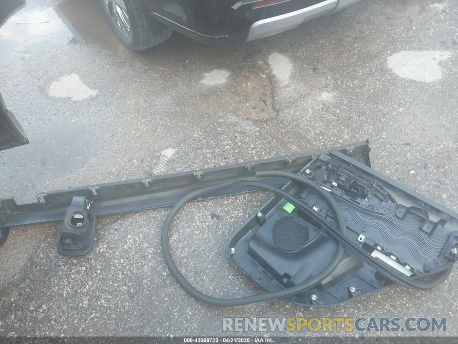 12 Photograph of a damaged car 3FMCR9BN9SRE24856 FORD BRONCO SPORT 2025