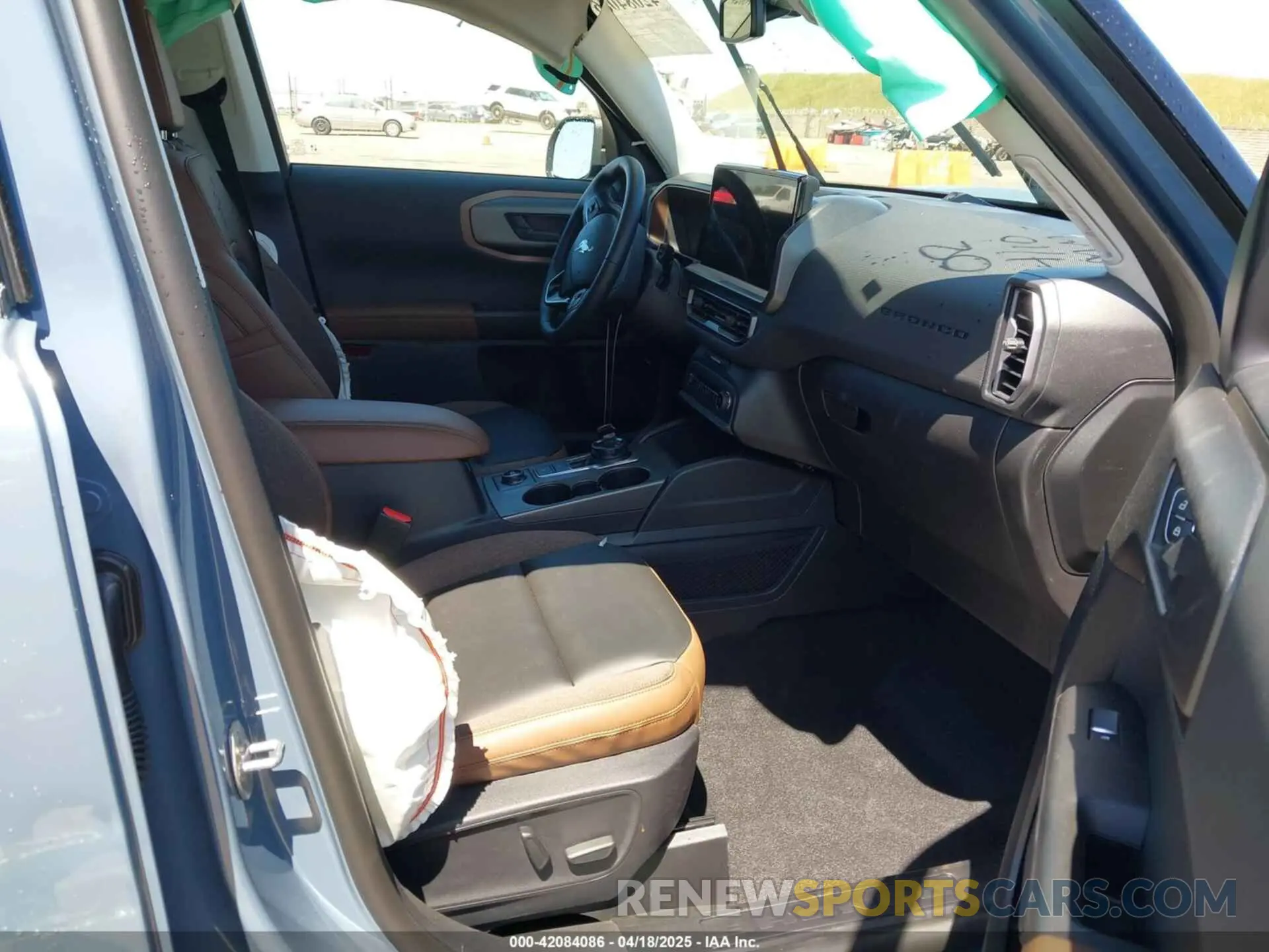 5 Photograph of a damaged car 3FMCR9CN6SRE21590 FORD BRONCO SPORT 2025
