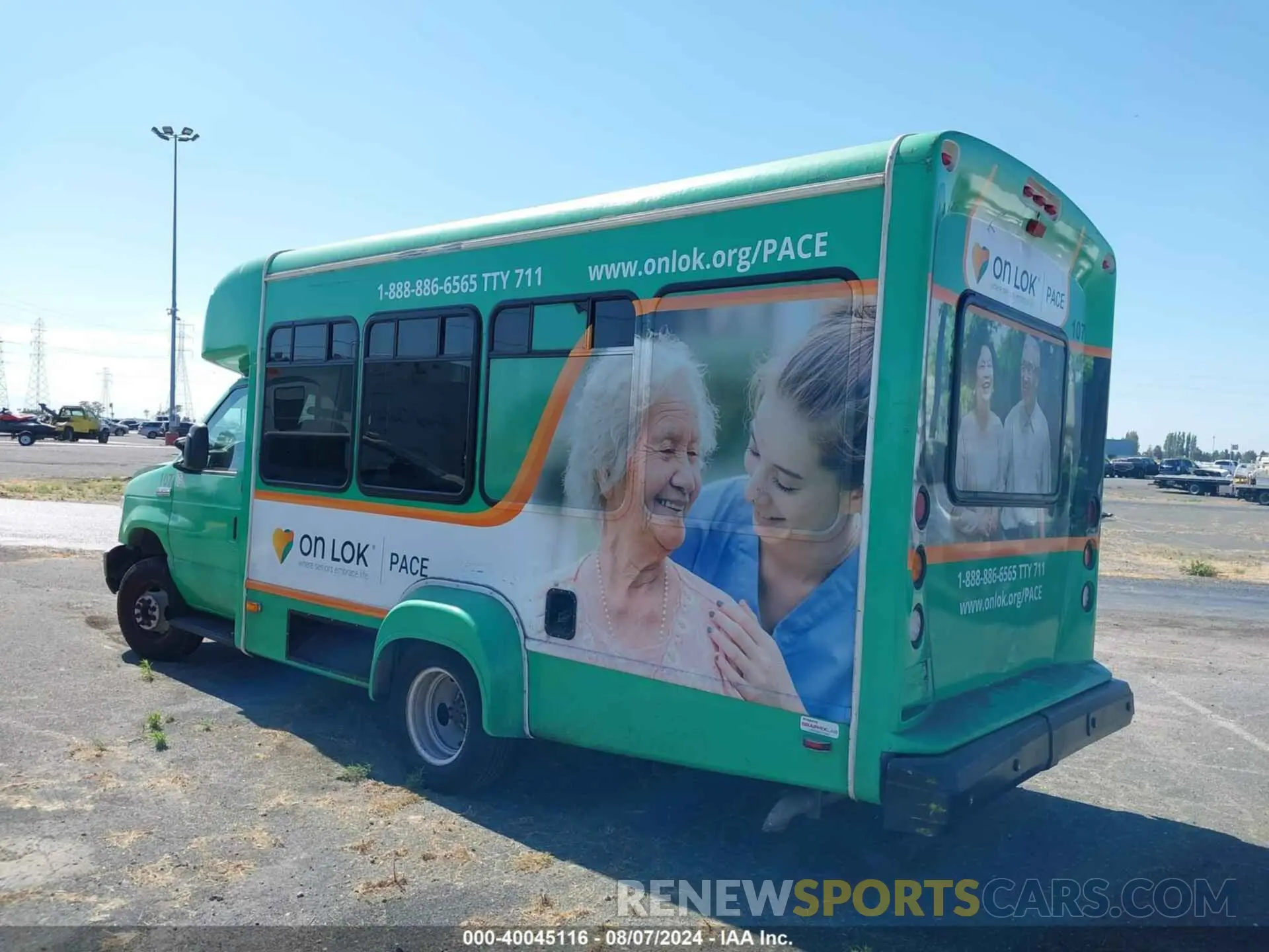 3 Photograph of a damaged car 1FDEE3FS6KDC17707 FORD E-350 CUTAWAY 2019
