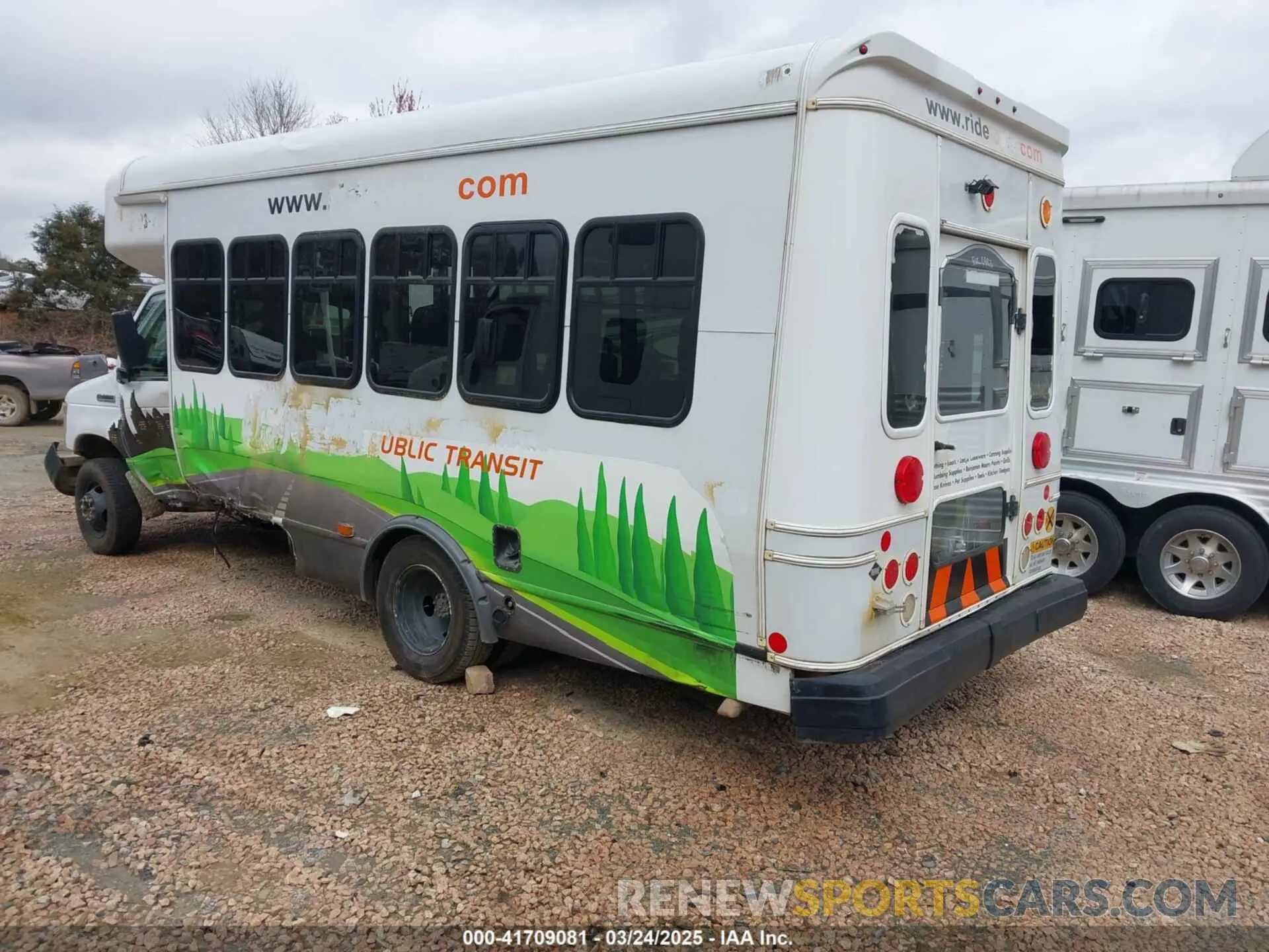 3 Photograph of a damaged car 1FDEE3FS7KDC59562 FORD E-350 CUTAWAY 2019