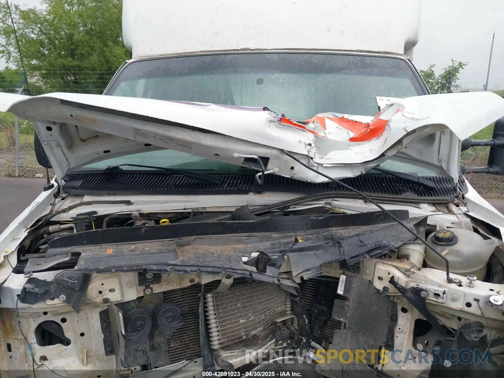 7 Photograph of a damaged car 1FDWE3F63KDC59422 FORD E-350 CUTAWAY 2019