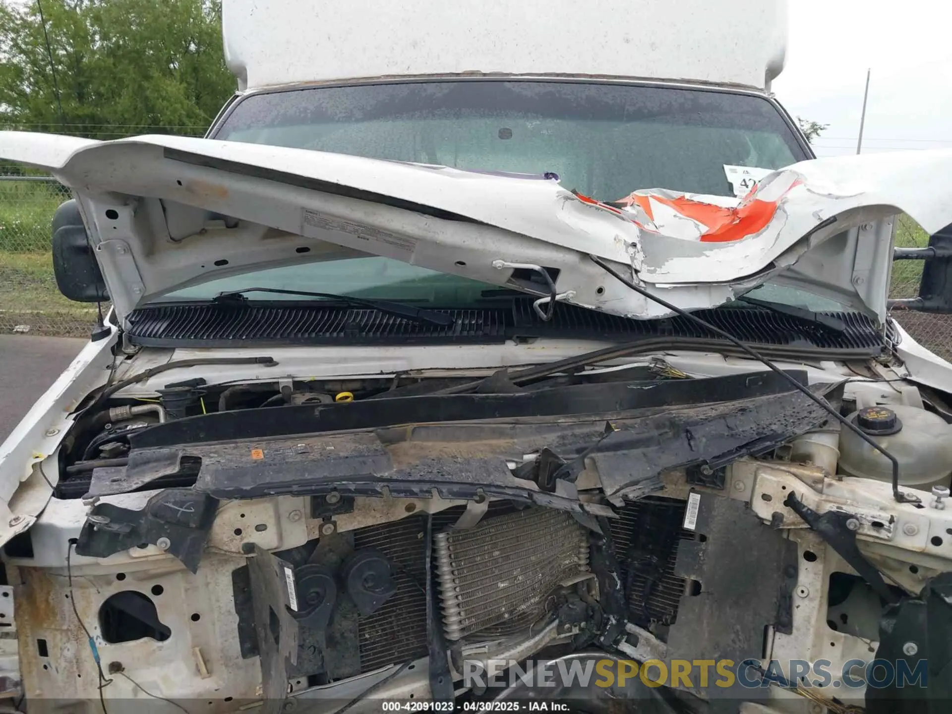 9 Photograph of a damaged car 1FDWE3F63KDC59422 FORD E-350 CUTAWAY 2019