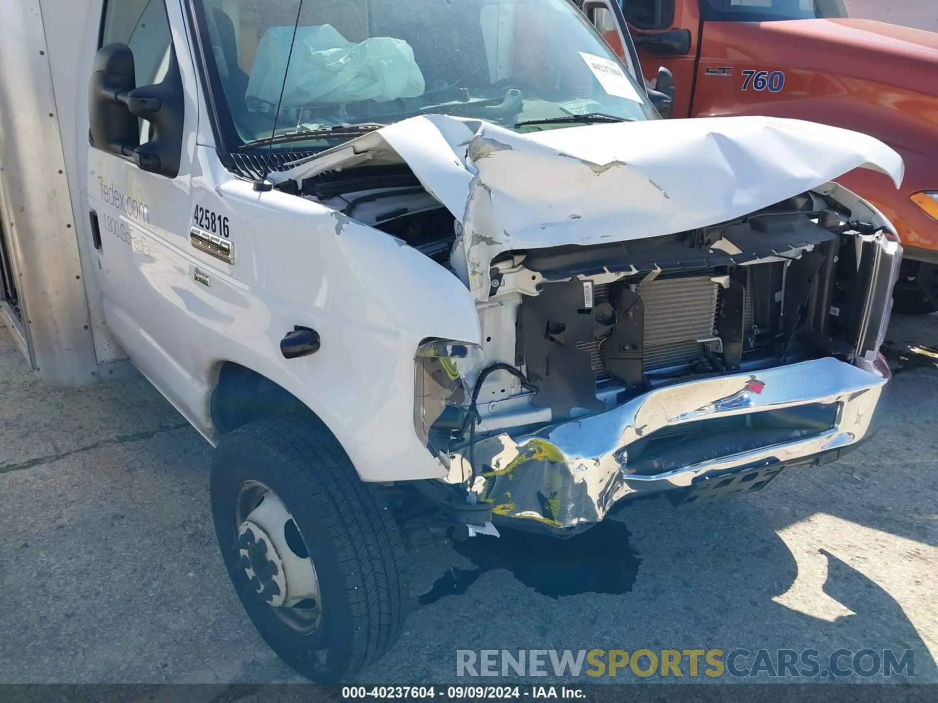 11 Photograph of a damaged car 1FDWE3F6XKDC35618 FORD E-350 CUTAWAY 2019