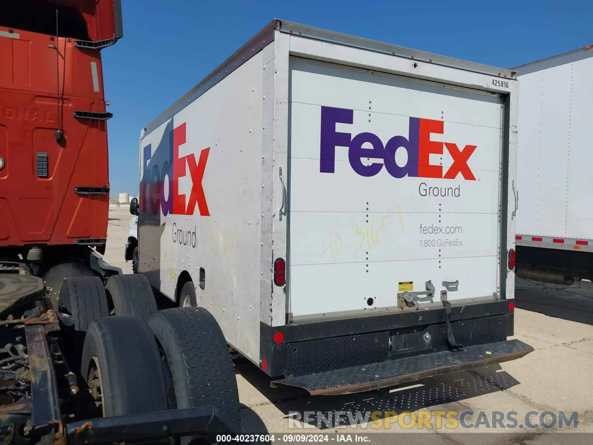 3 Photograph of a damaged car 1FDWE3F6XKDC35618 FORD E-350 CUTAWAY 2019