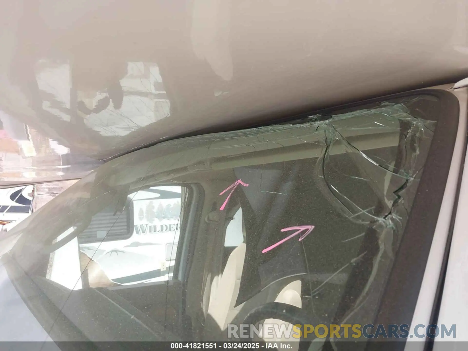 22 Photograph of a damaged car 1FDWE3FS0KDC25208 FORD E-350 CUTAWAY 2019