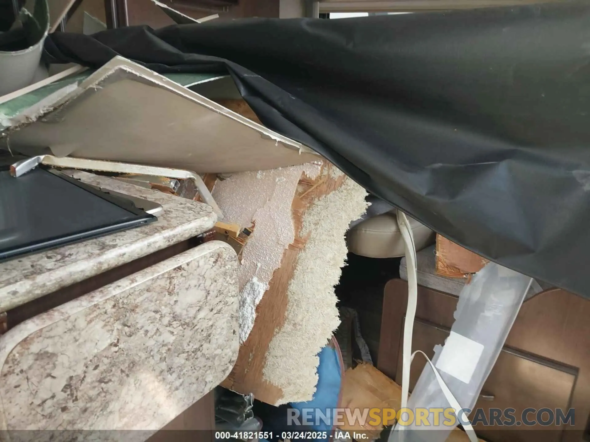 7 Photograph of a damaged car 1FDWE3FS0KDC25208 FORD E-350 CUTAWAY 2019