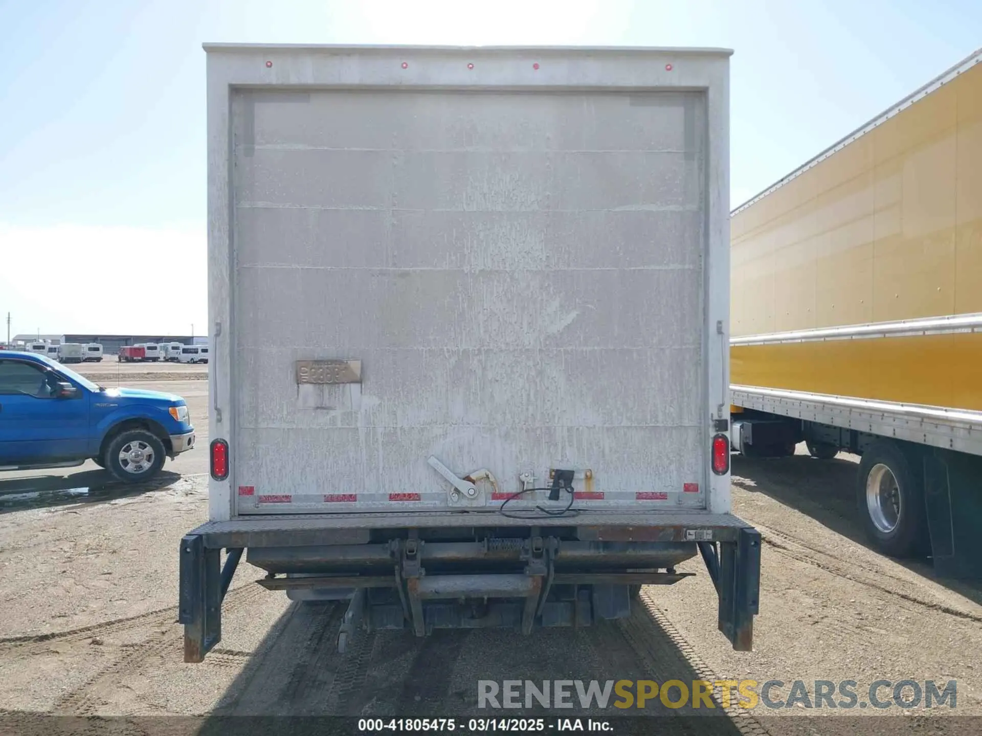 15 Photograph of a damaged car 1FDWE3FSXKDC02583 FORD E-350 CUTAWAY 2019