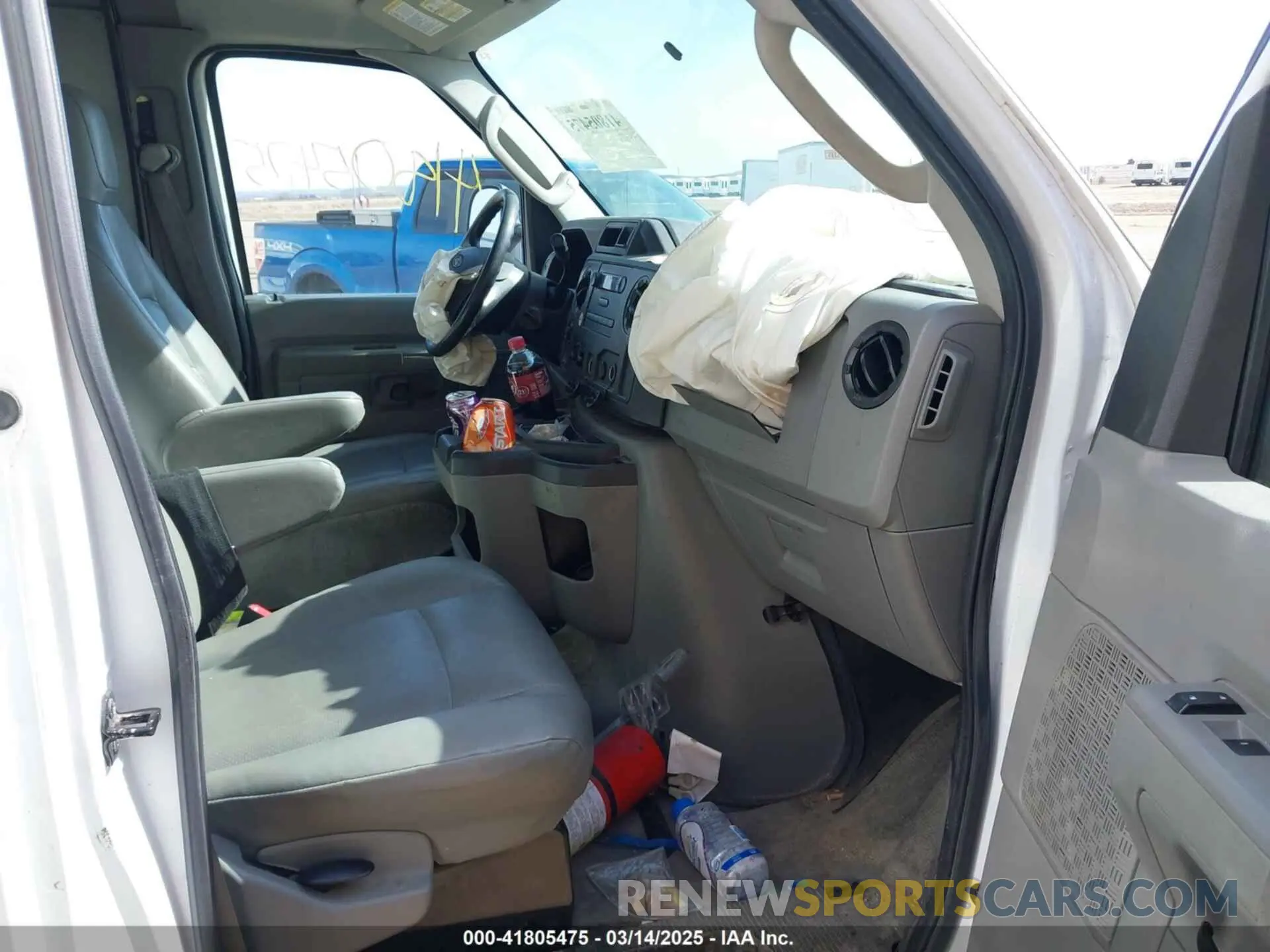 5 Photograph of a damaged car 1FDWE3FSXKDC02583 FORD E-350 CUTAWAY 2019
