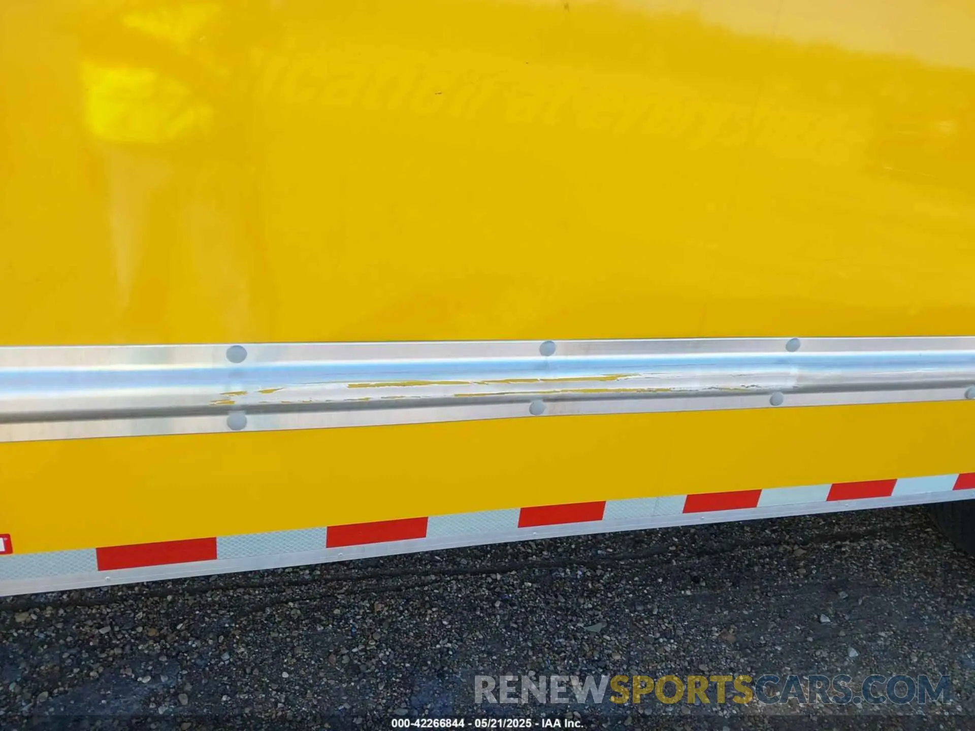 19 Photograph of a damaged car 1FDWE3FN3MDC03202 FORD E-350 CUTAWAY 2021