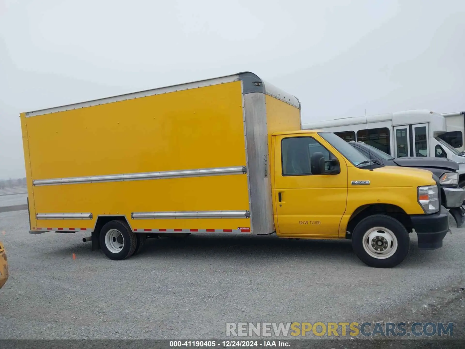 13 Photograph of a damaged car 1FDWE3FNXMDC10325 FORD E-350 CUTAWAY 2021
