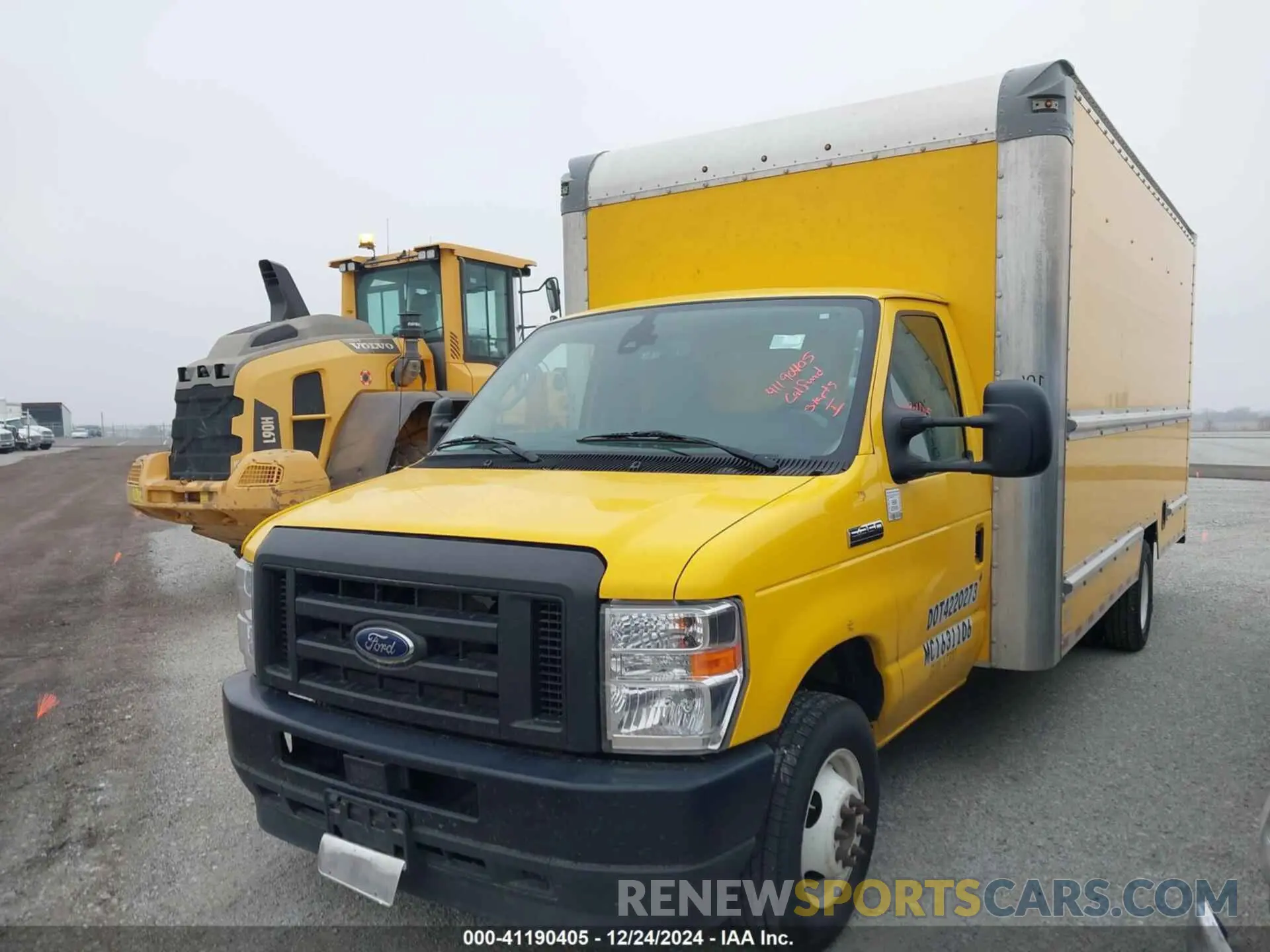 2 Photograph of a damaged car 1FDWE3FNXMDC10325 FORD E-350 CUTAWAY 2021