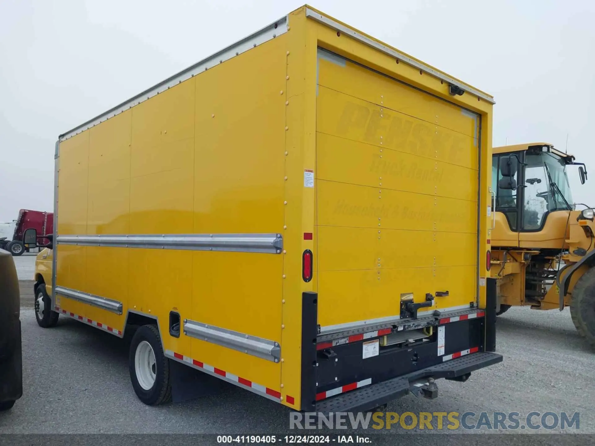 3 Photograph of a damaged car 1FDWE3FNXMDC10325 FORD E-350 CUTAWAY 2021