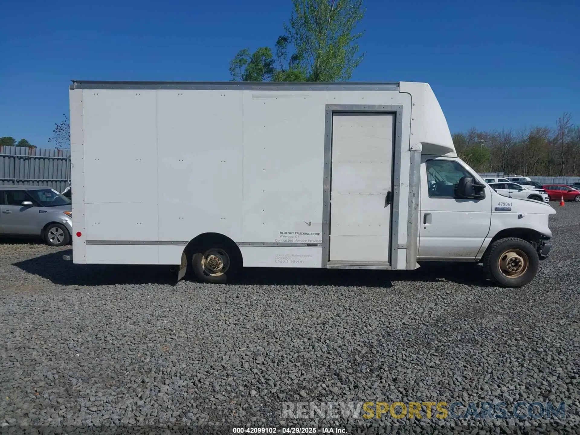 12 Photograph of a damaged car 1FDWE3FK0NDC32244 FORD E-350 CUTAWAY 2022