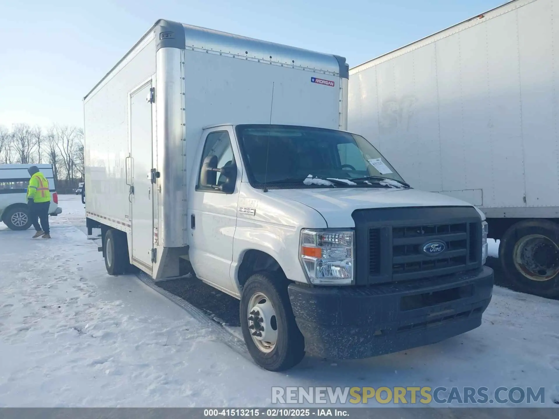 1 Photograph of a damaged car 1FDWE3FK4NDC10280 FORD E-350 CUTAWAY 2022