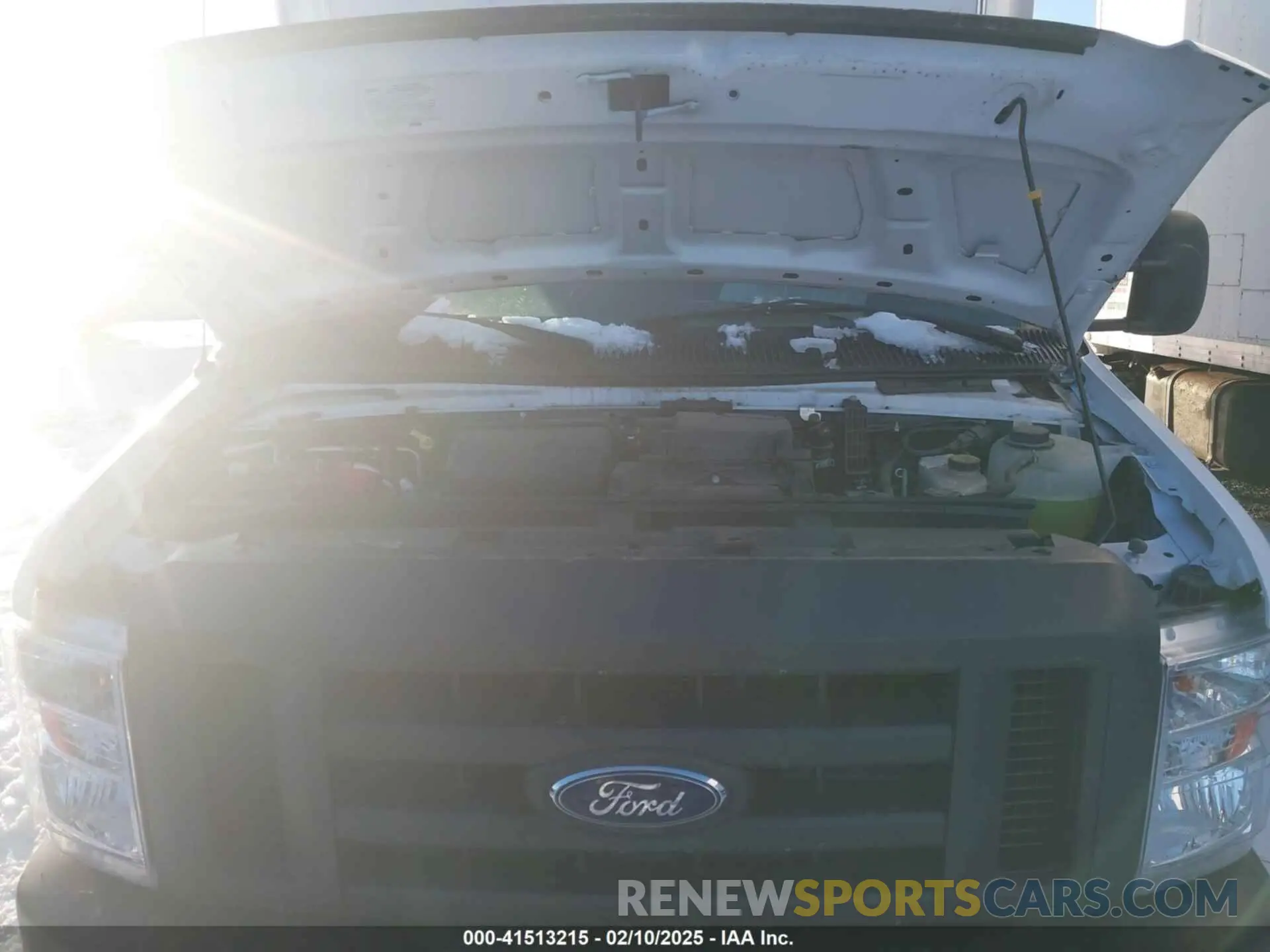 10 Photograph of a damaged car 1FDWE3FK4NDC10280 FORD E-350 CUTAWAY 2022