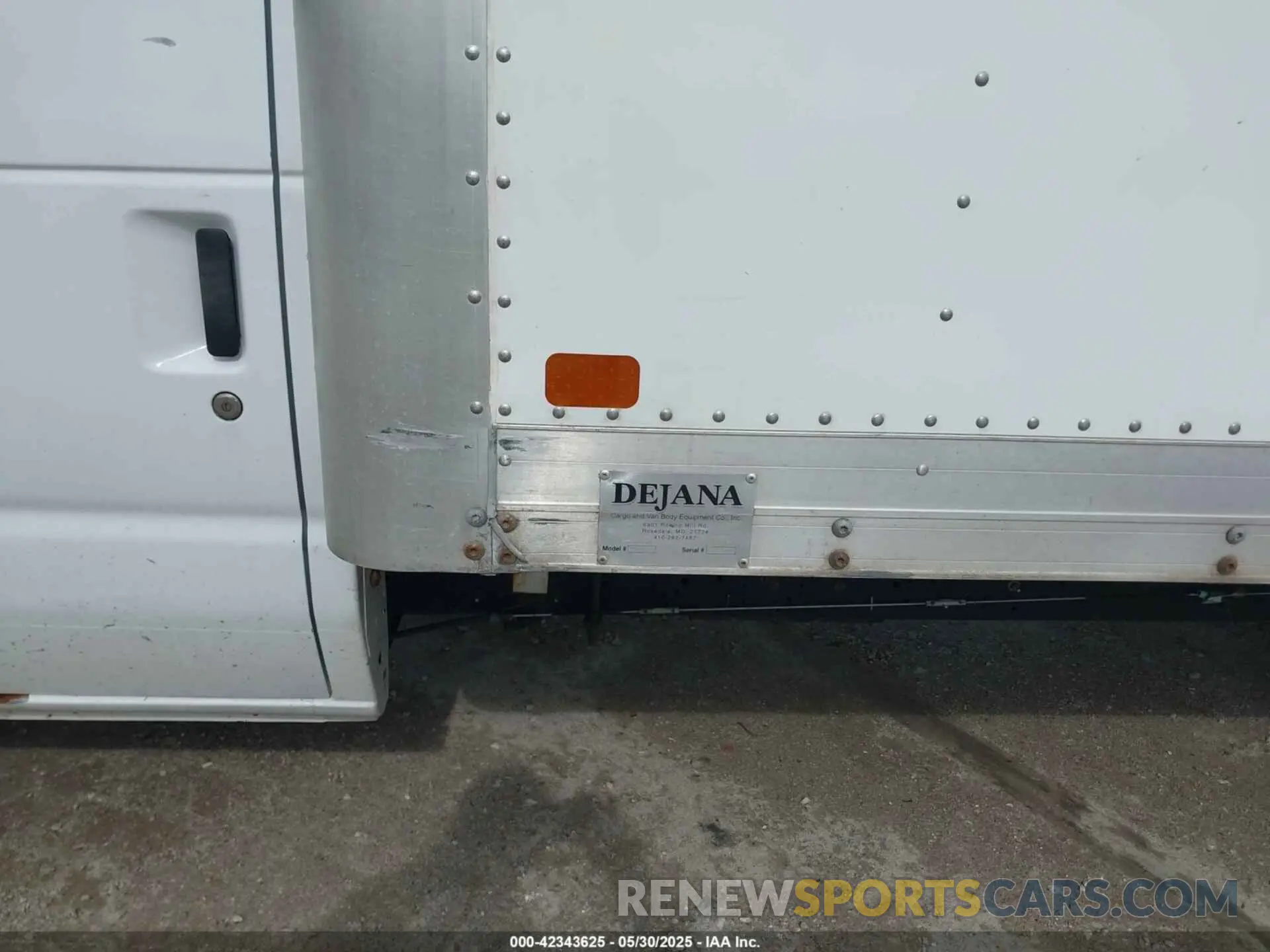 20 Photograph of a damaged car 1FDWE3FN9NDC24167 FORD E-350 CUTAWAY 2022