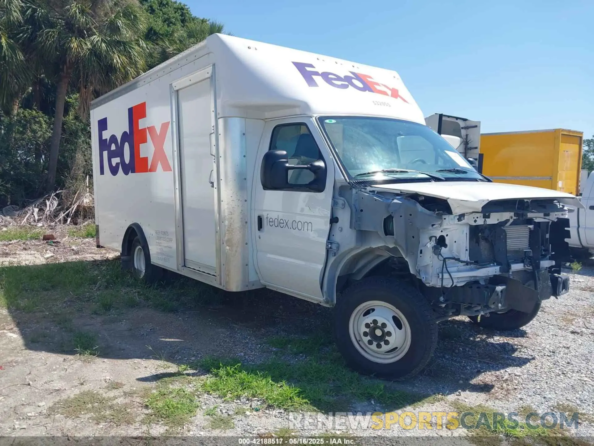 1 Photograph of a damaged car 1FDWE3FN1RDD45815 FORD E-350 CUTAWAY 2024