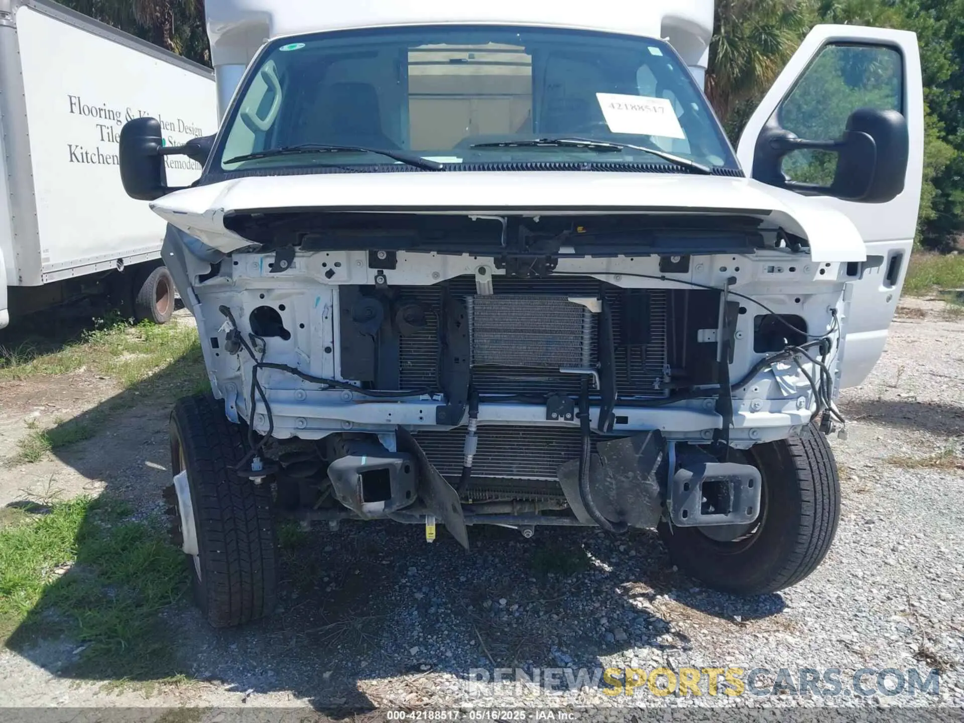 11 Photograph of a damaged car 1FDWE3FN1RDD45815 FORD E-350 CUTAWAY 2024