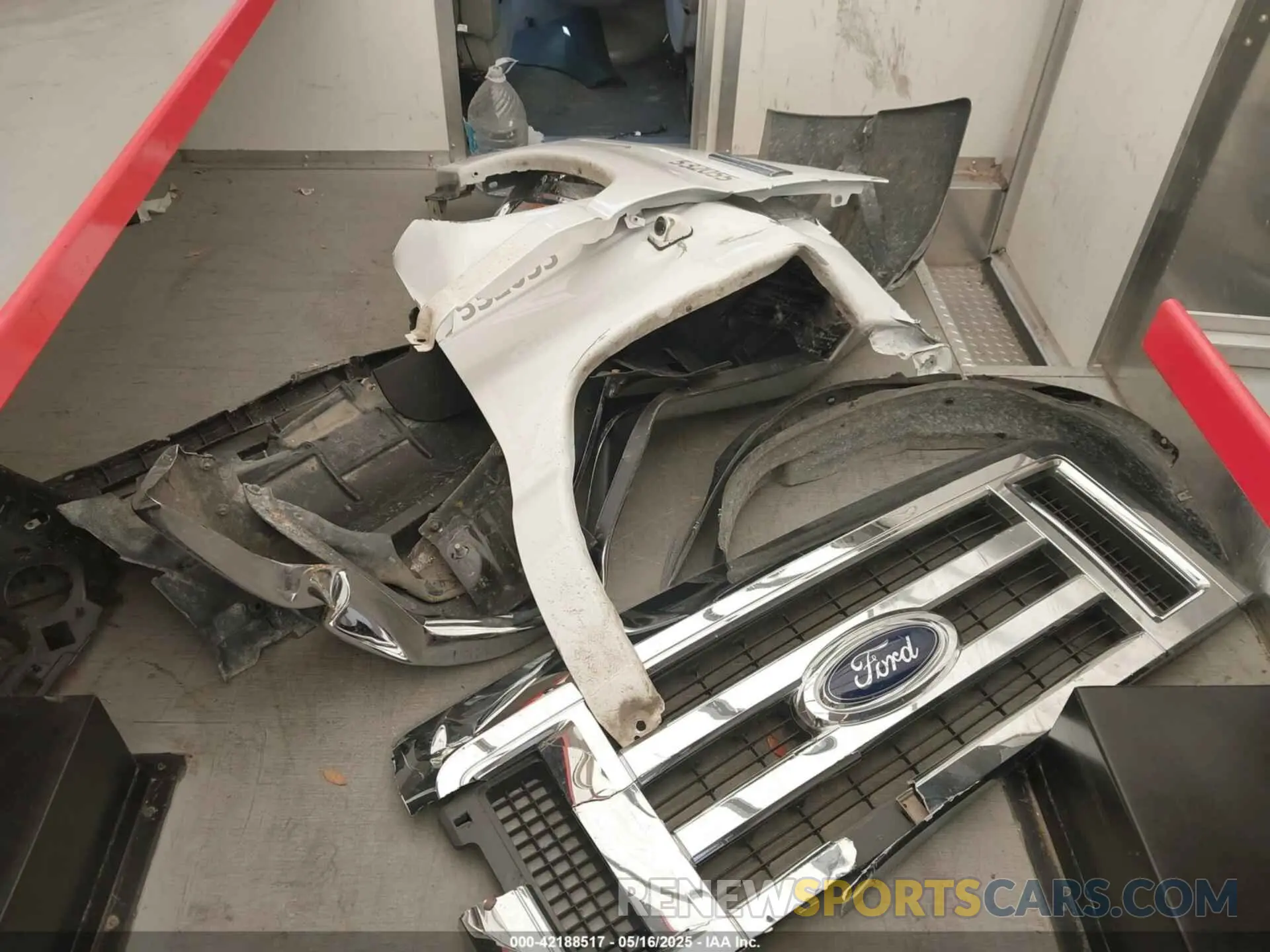 12 Photograph of a damaged car 1FDWE3FN1RDD45815 FORD E-350 CUTAWAY 2024
