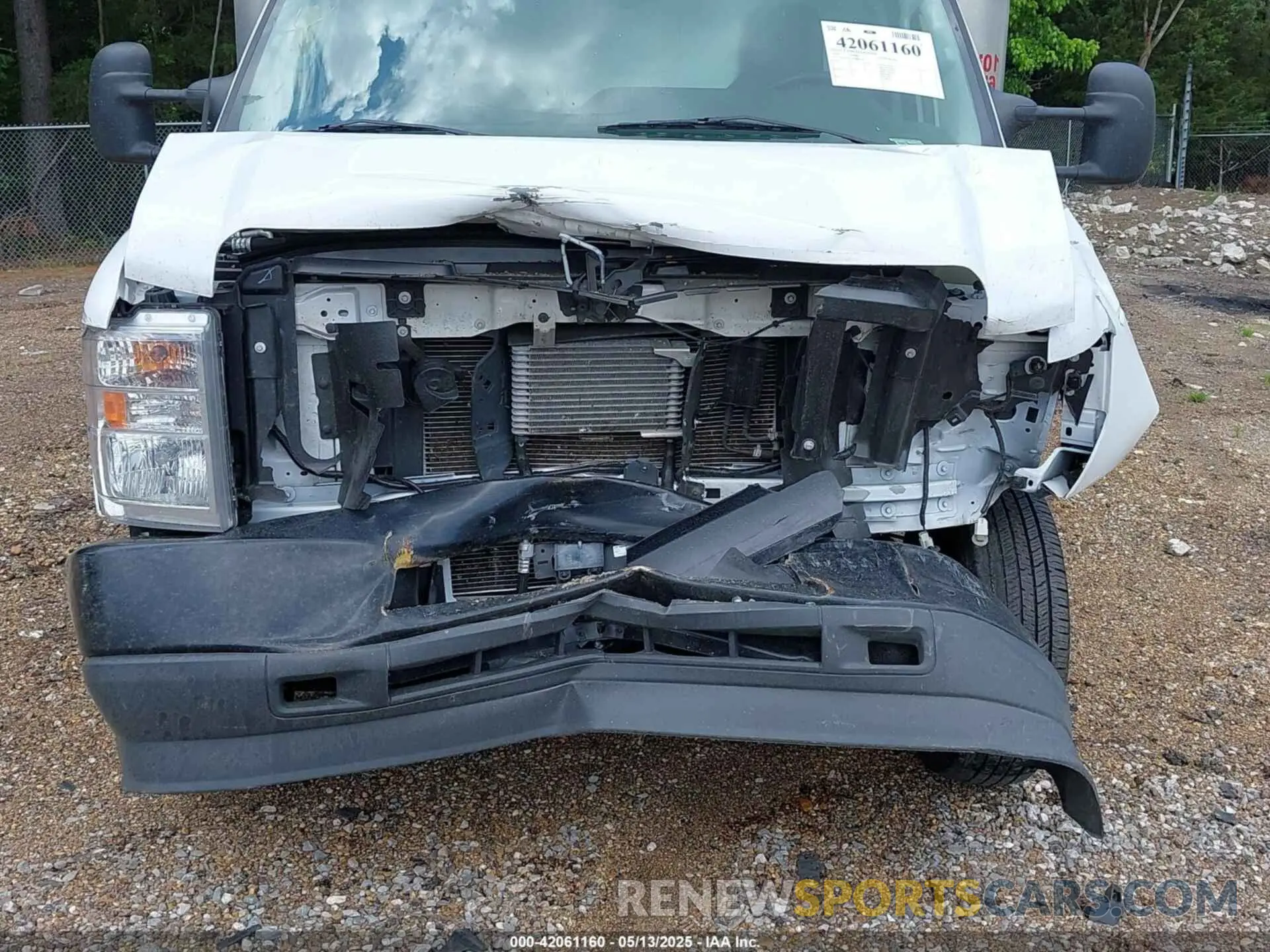 11 Photograph of a damaged car 1FDWE3FN2RDD07638 FORD E-350 CUTAWAY 2024
