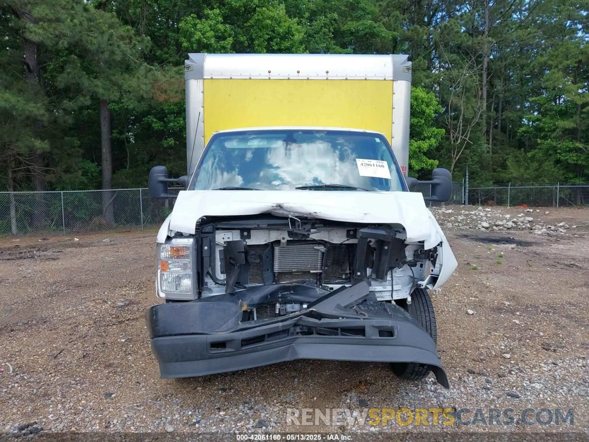 12 Photograph of a damaged car 1FDWE3FN2RDD07638 FORD E-350 CUTAWAY 2024