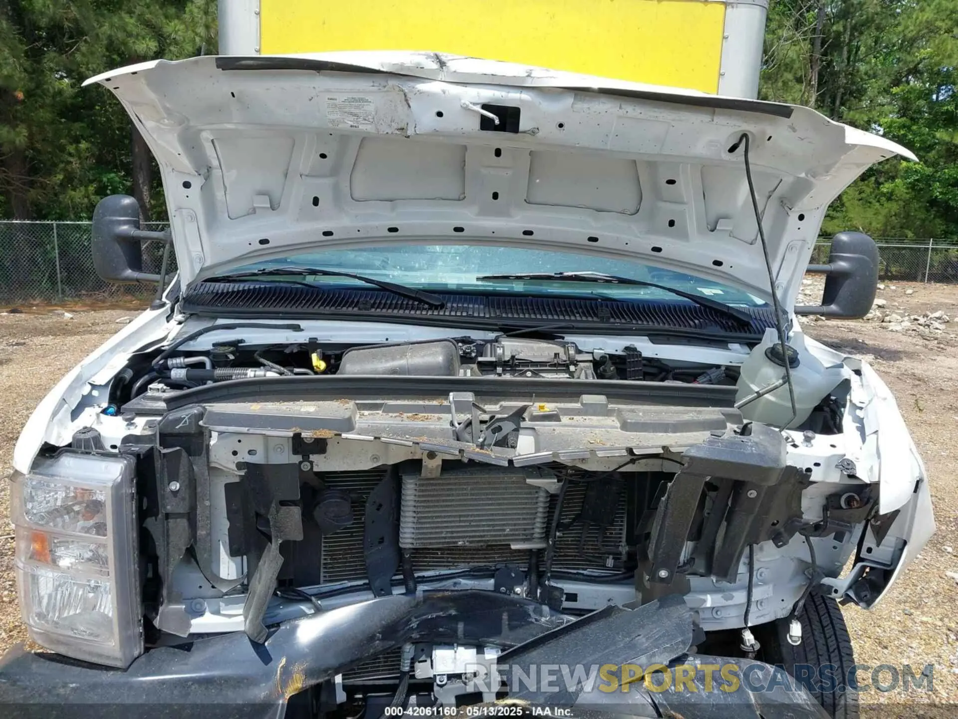 9 Photograph of a damaged car 1FDWE3FN2RDD07638 FORD E-350 CUTAWAY 2024