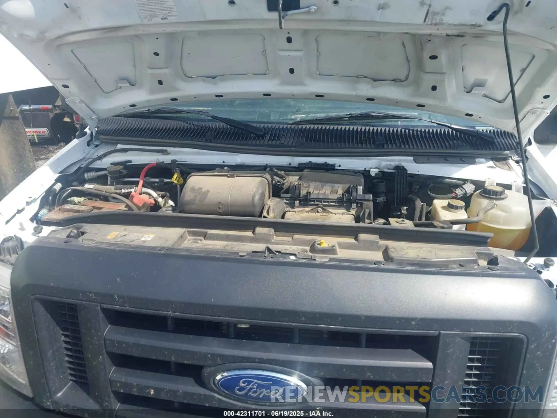 9 Photograph of a damaged car 1FDWE3FN9RDD13582 FORD E-350 CUTAWAY 2024