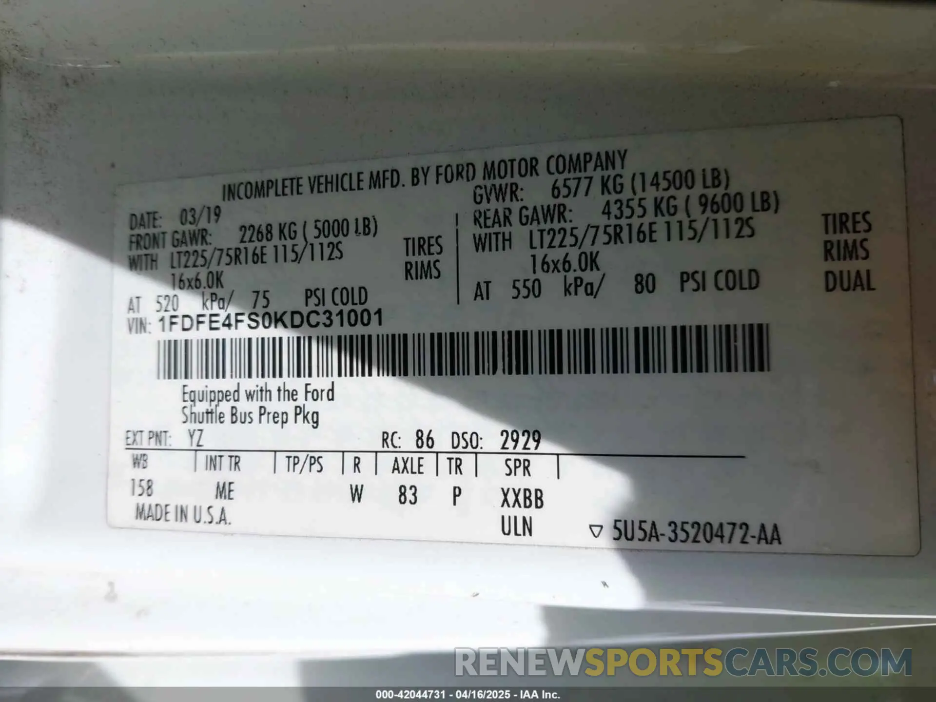 8 Photograph of a damaged car 1FDFE4FS0KDC31001 FORD E-450 CUTAWAY 2019