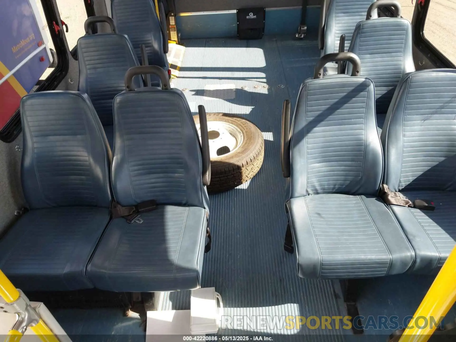 7 Photograph of a damaged car 1FDFE4FS0KDC56688 FORD E-450 CUTAWAY 2019