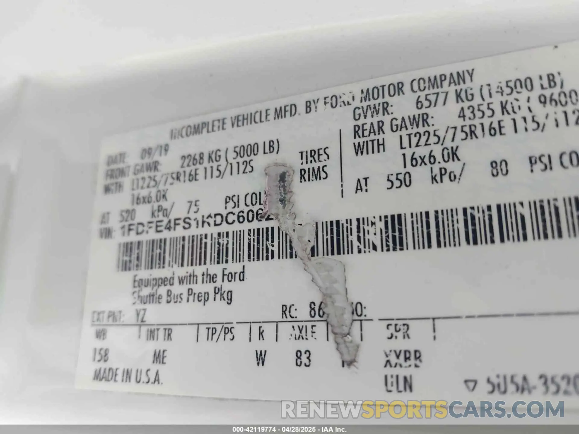 8 Photograph of a damaged car 1FDFE4FS1KDC60622 FORD E-450 CUTAWAY 2019
